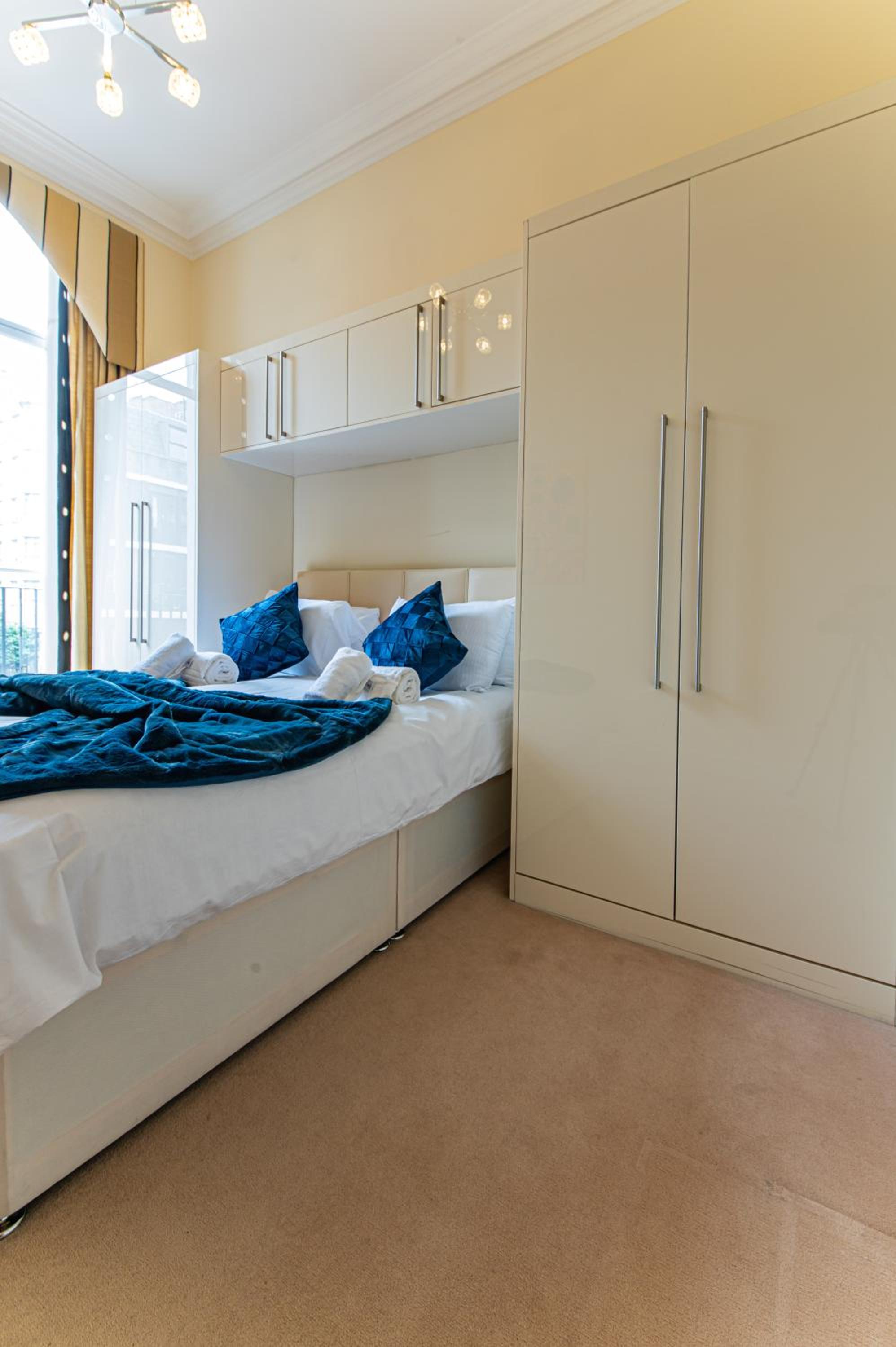 Premium 3BR-3BA in Prestigious Bloomsbury