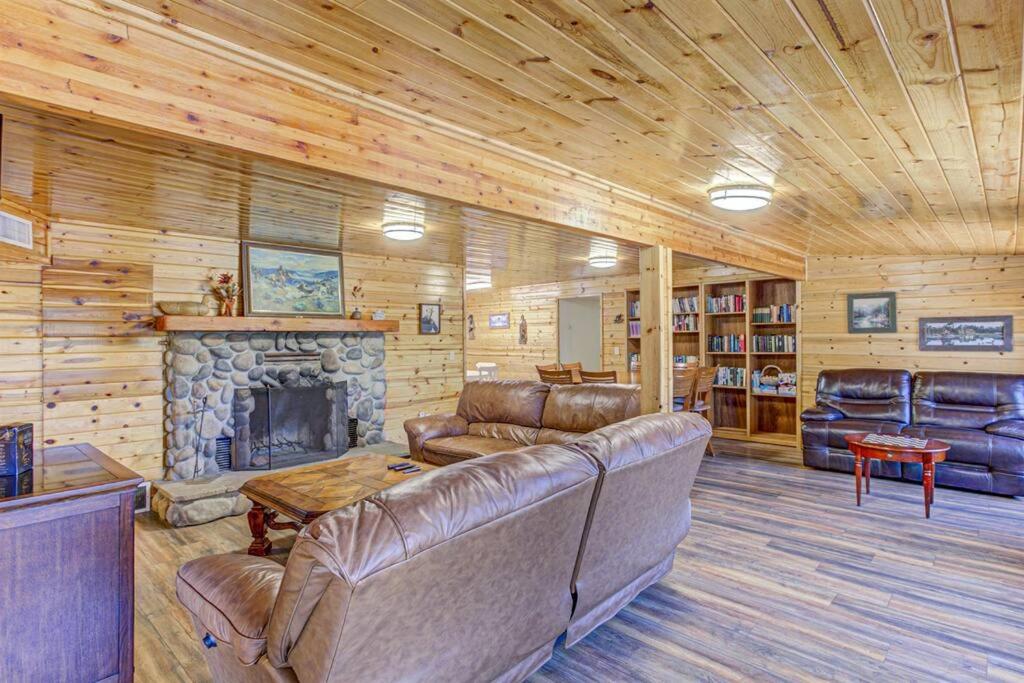 Payson Vacations - Christopher Creek, Payson, Woods Canyon - Property Image 2