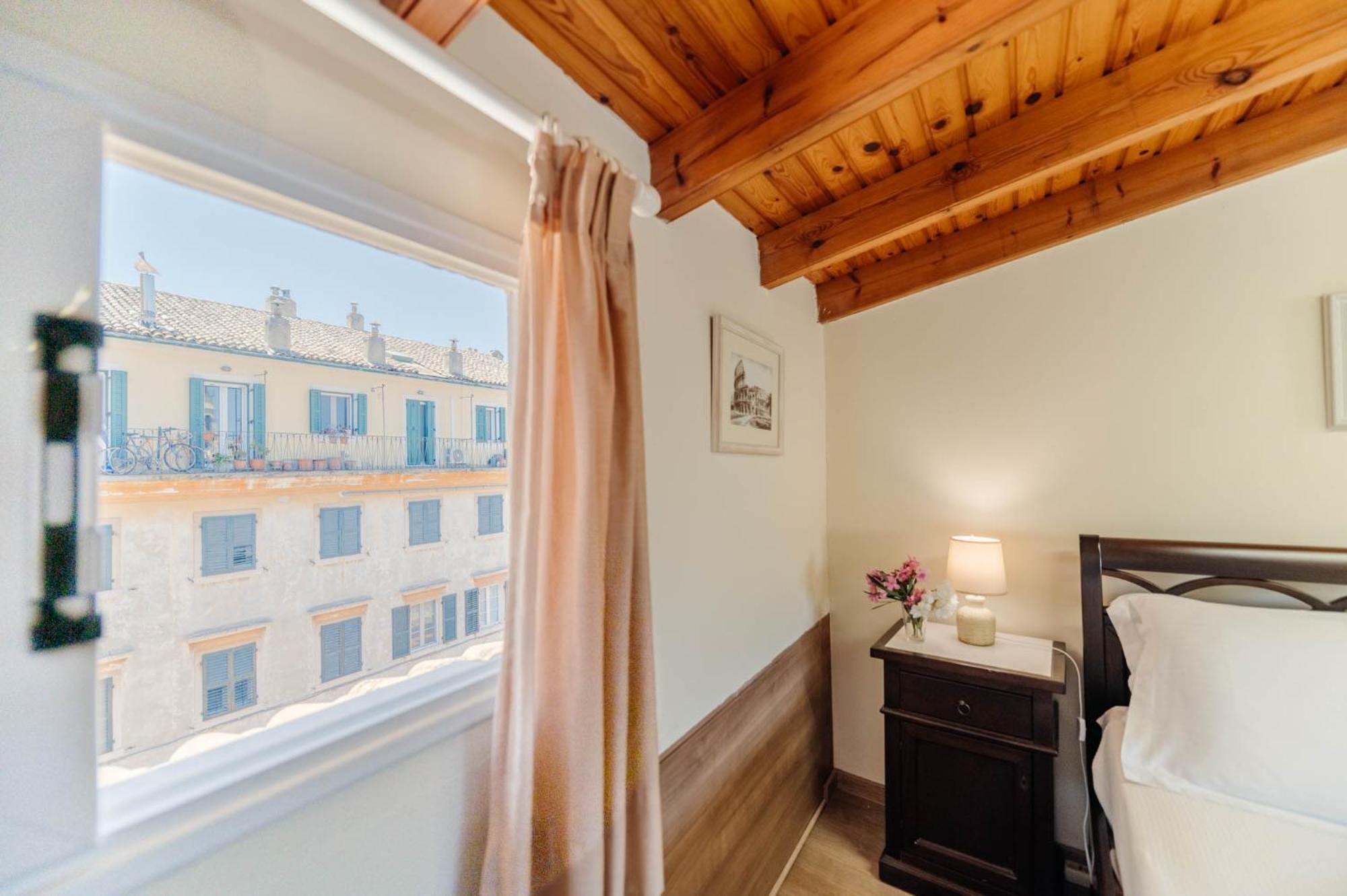 Liston Suites