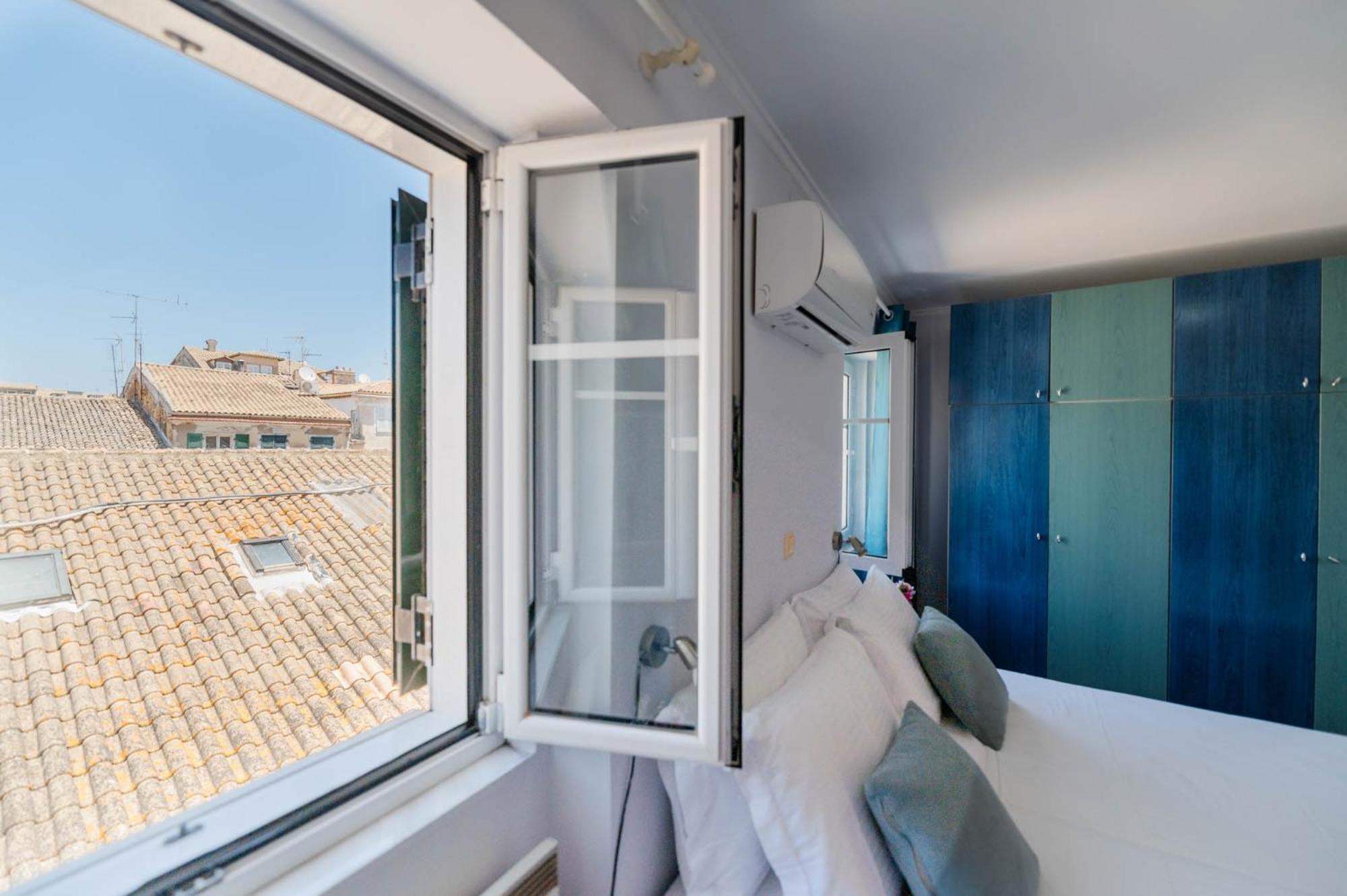 Liston Suites