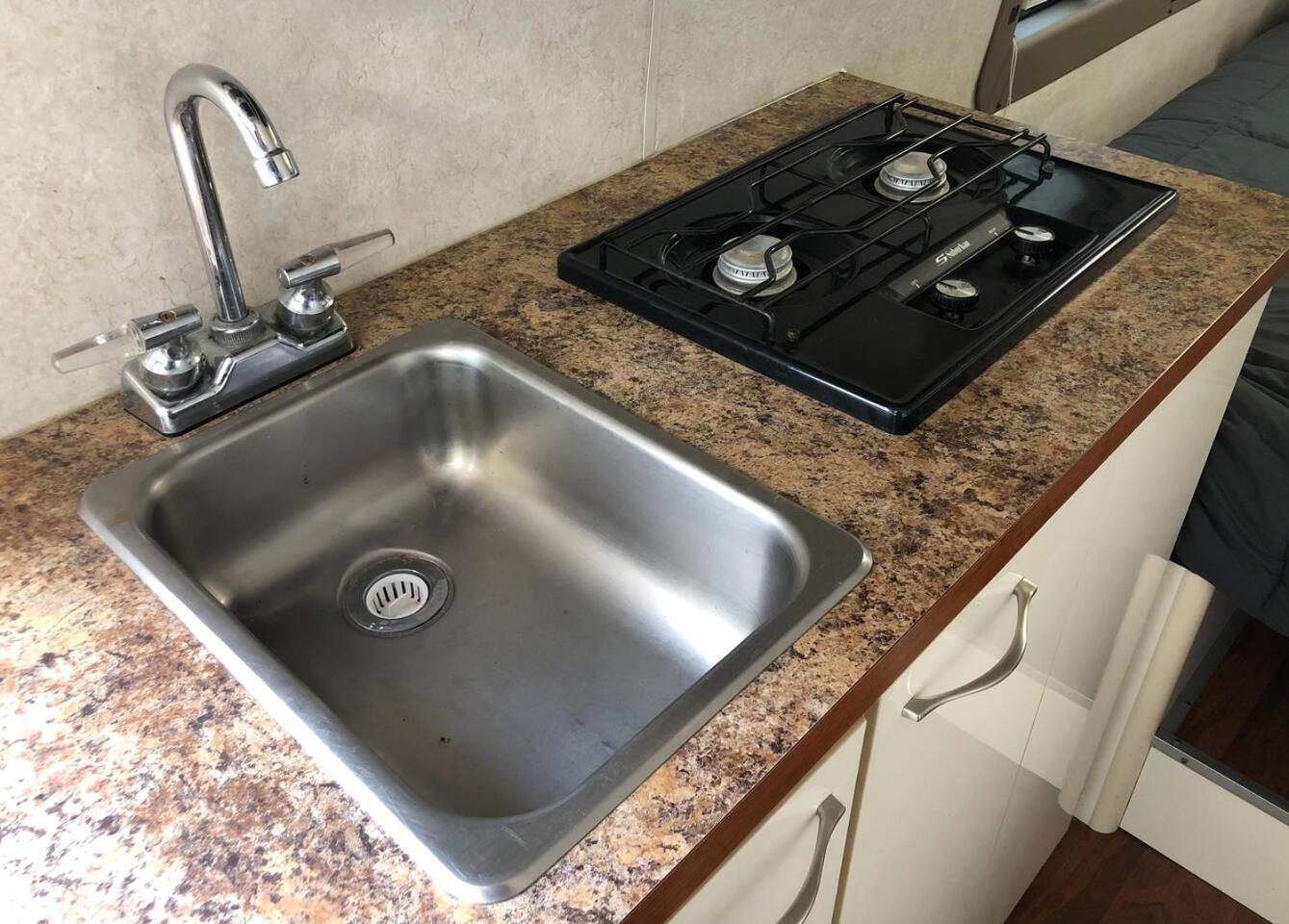 Private and cozy RV with full hookups in a convenient area with direct bus to NYC Manhattan only 2 blocks away