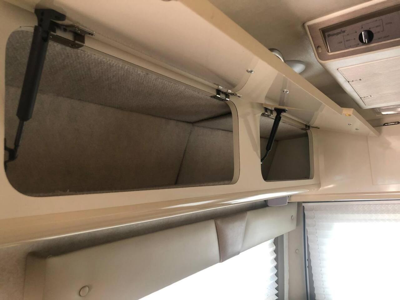 Private and cozy RV with full hookups in a convenient area with direct bus to NYC Manhattan only 2 blocks away