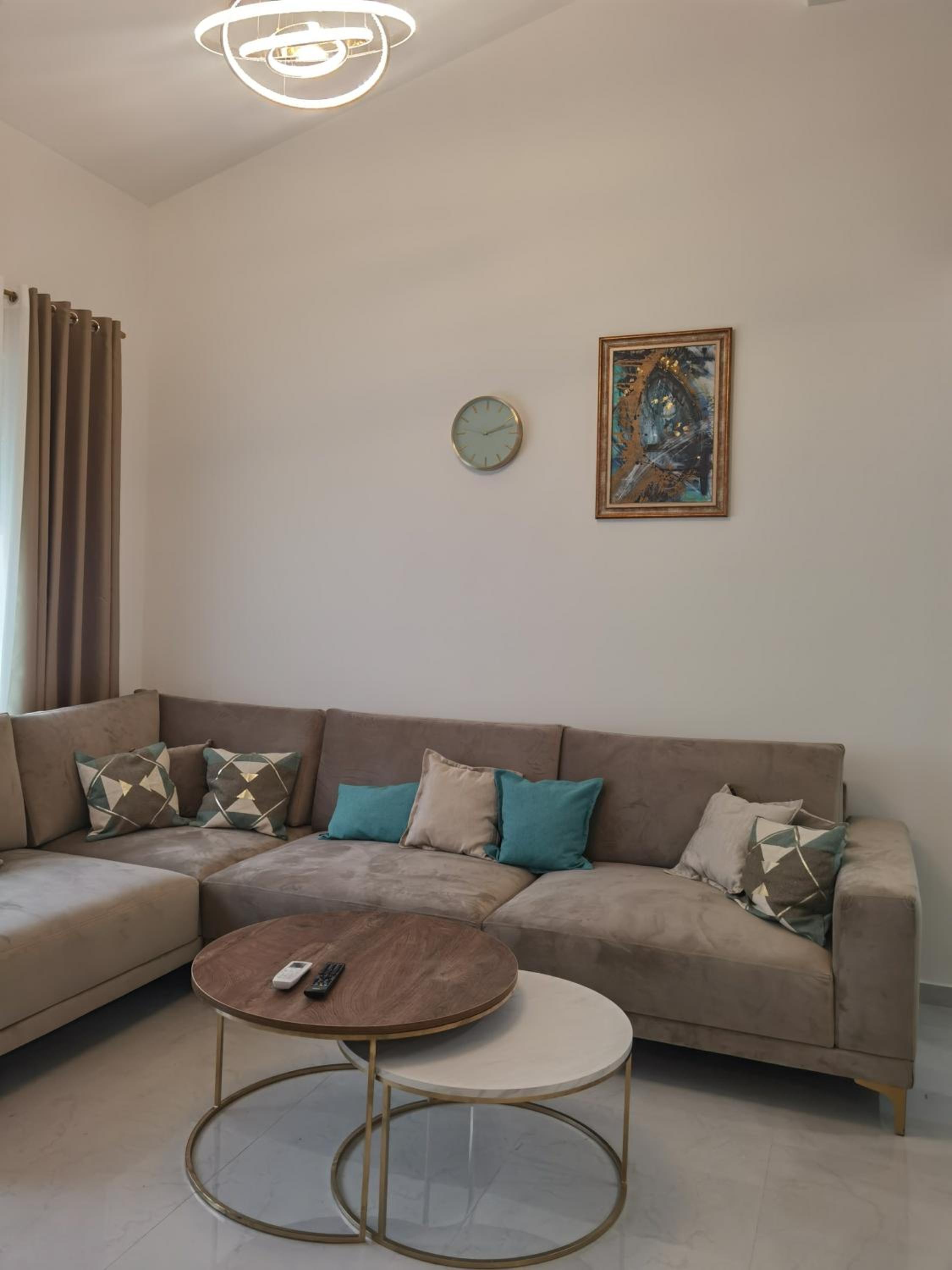 Venima luxury Seaview Pine Apartment view 5