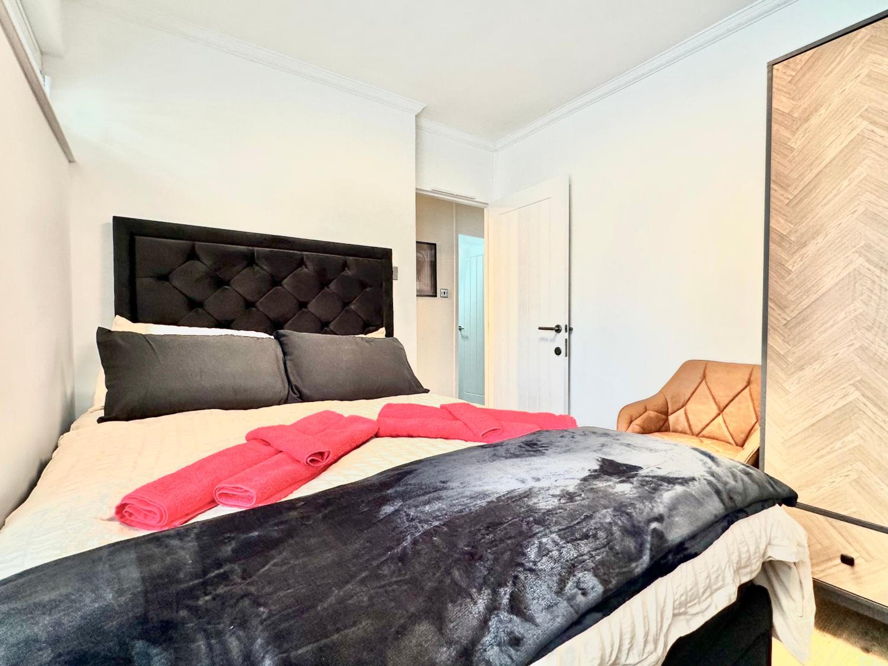 Newly refurbished ,chic, attractive 3 bedroom flat