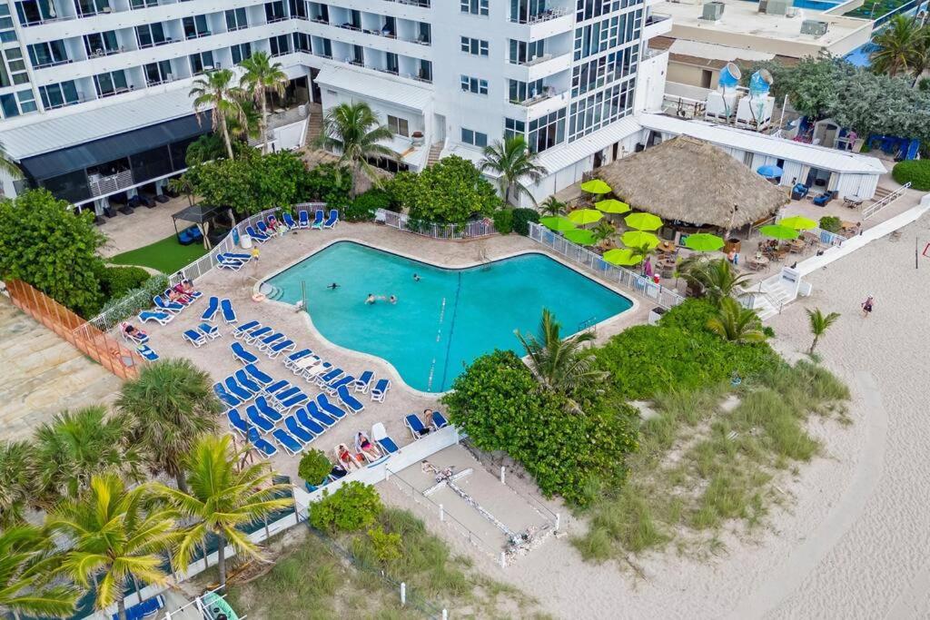 Relaxing Escape Oceanfront Pool Gem On The Beach view 5
