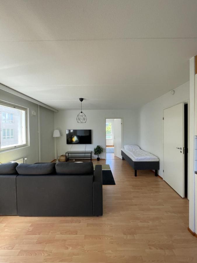 One-bedroom 66m2 apartment with sauna and parking