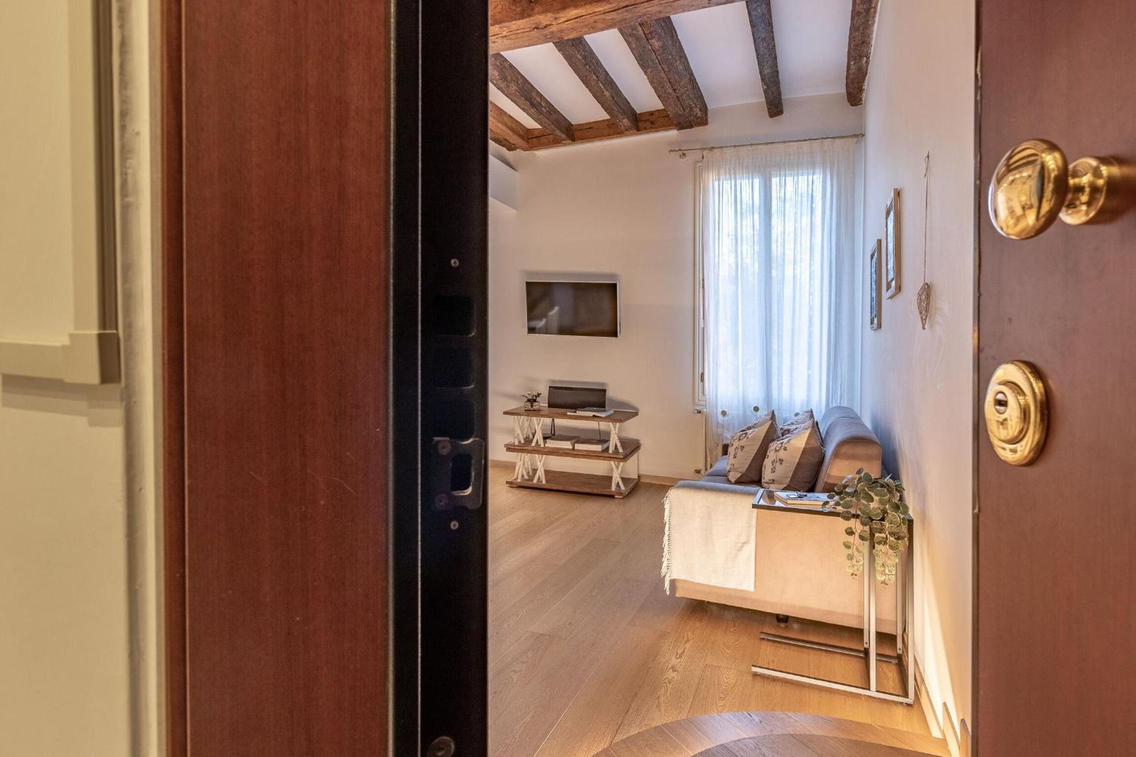 Italian Experience-San Zaccaria Boutique Apartment