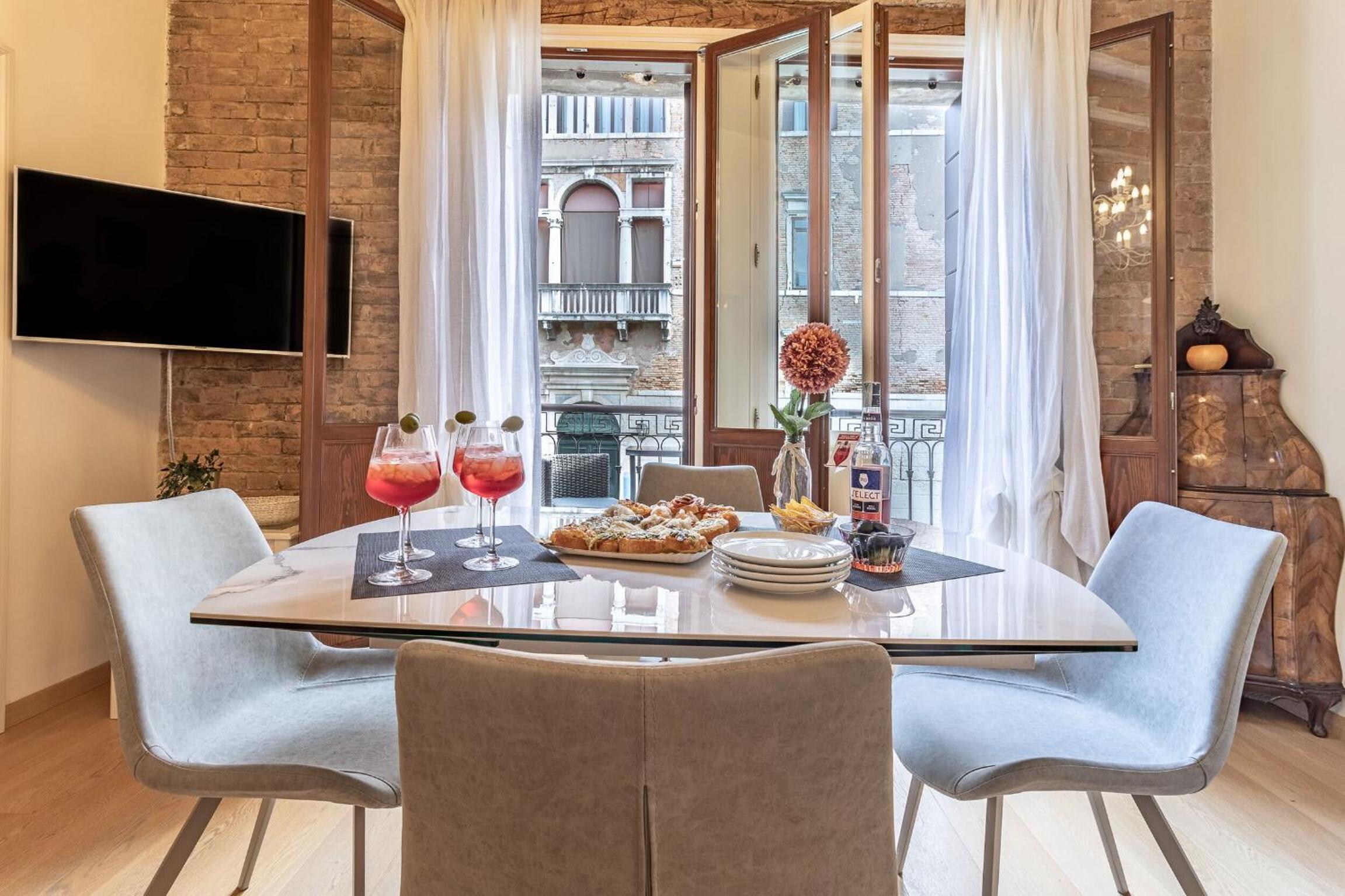 Italian Experience-Riva degli Schiavoni Boutique Apartment
