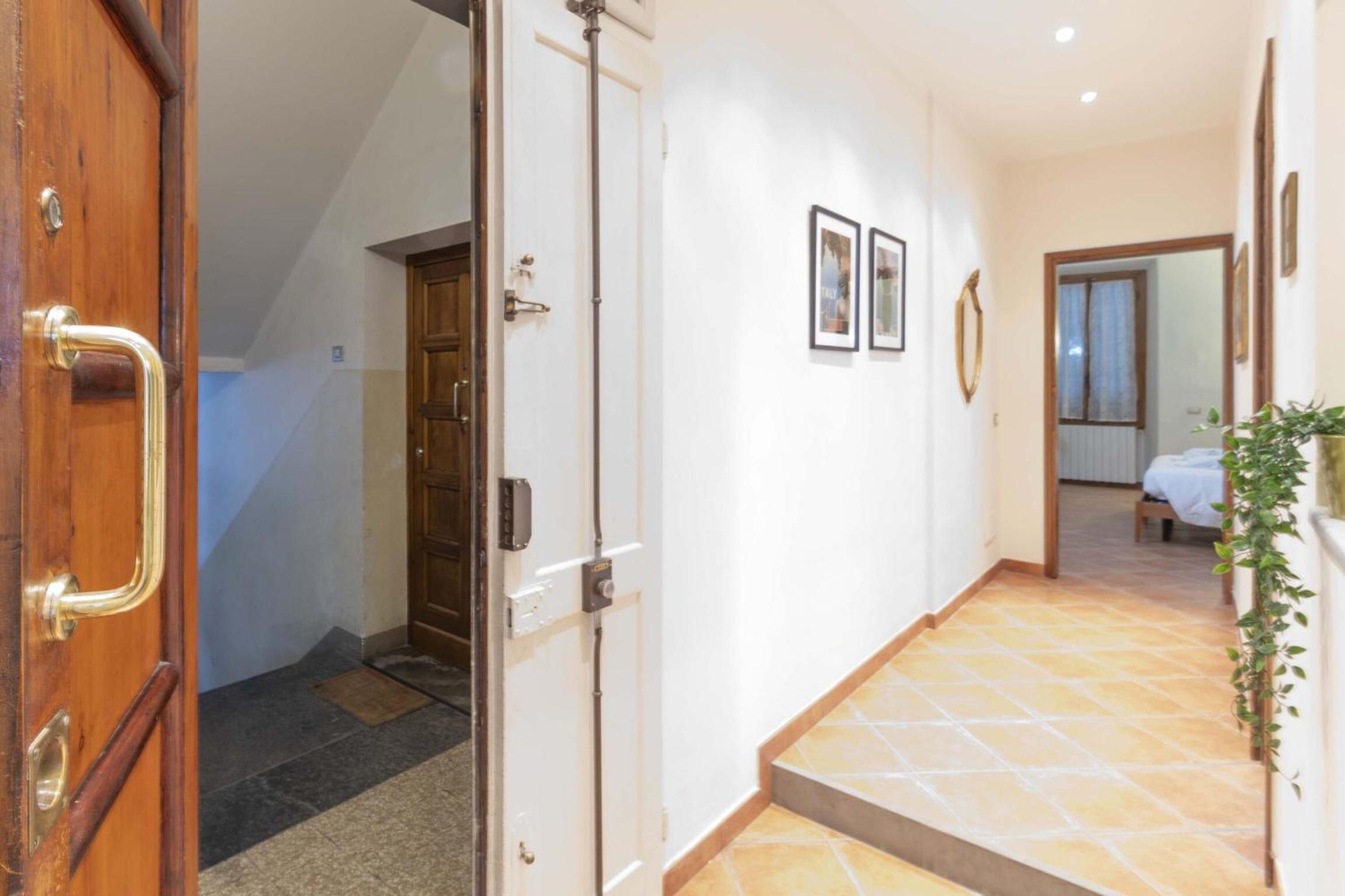 Italian Experience-Vintage Apartment in Florence