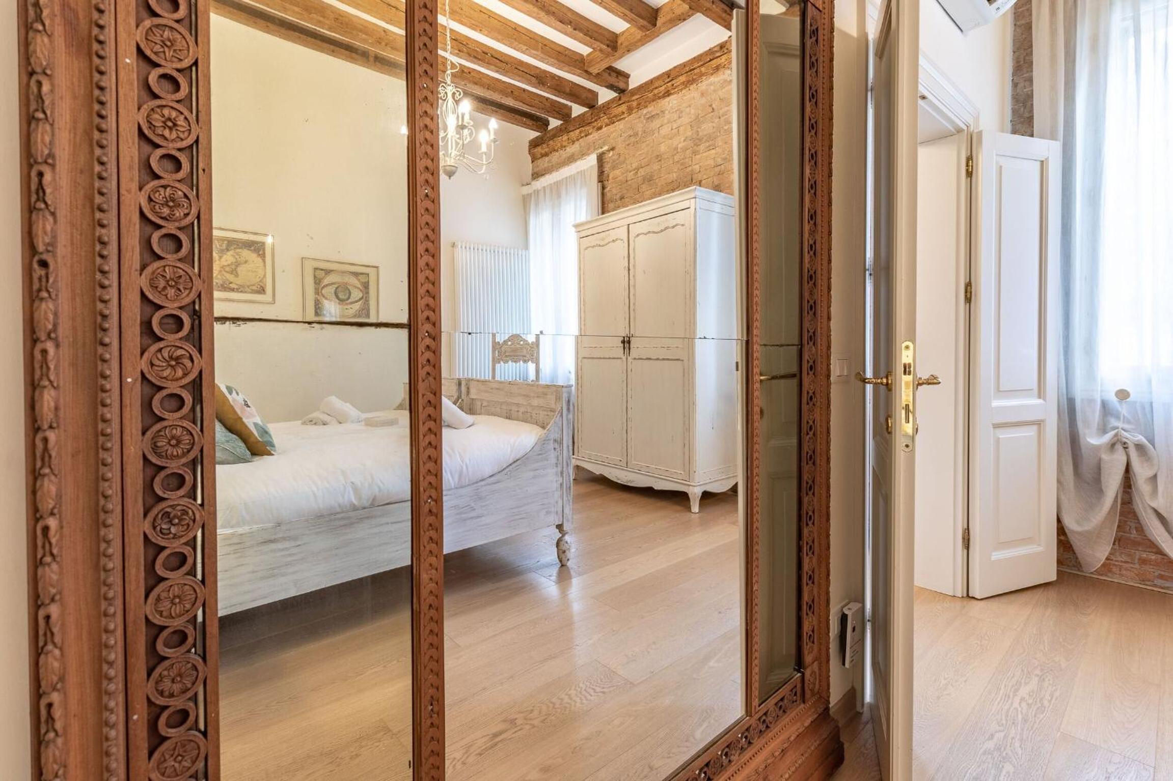 Italian Experience-Riva degli Schiavoni Boutique Apartment