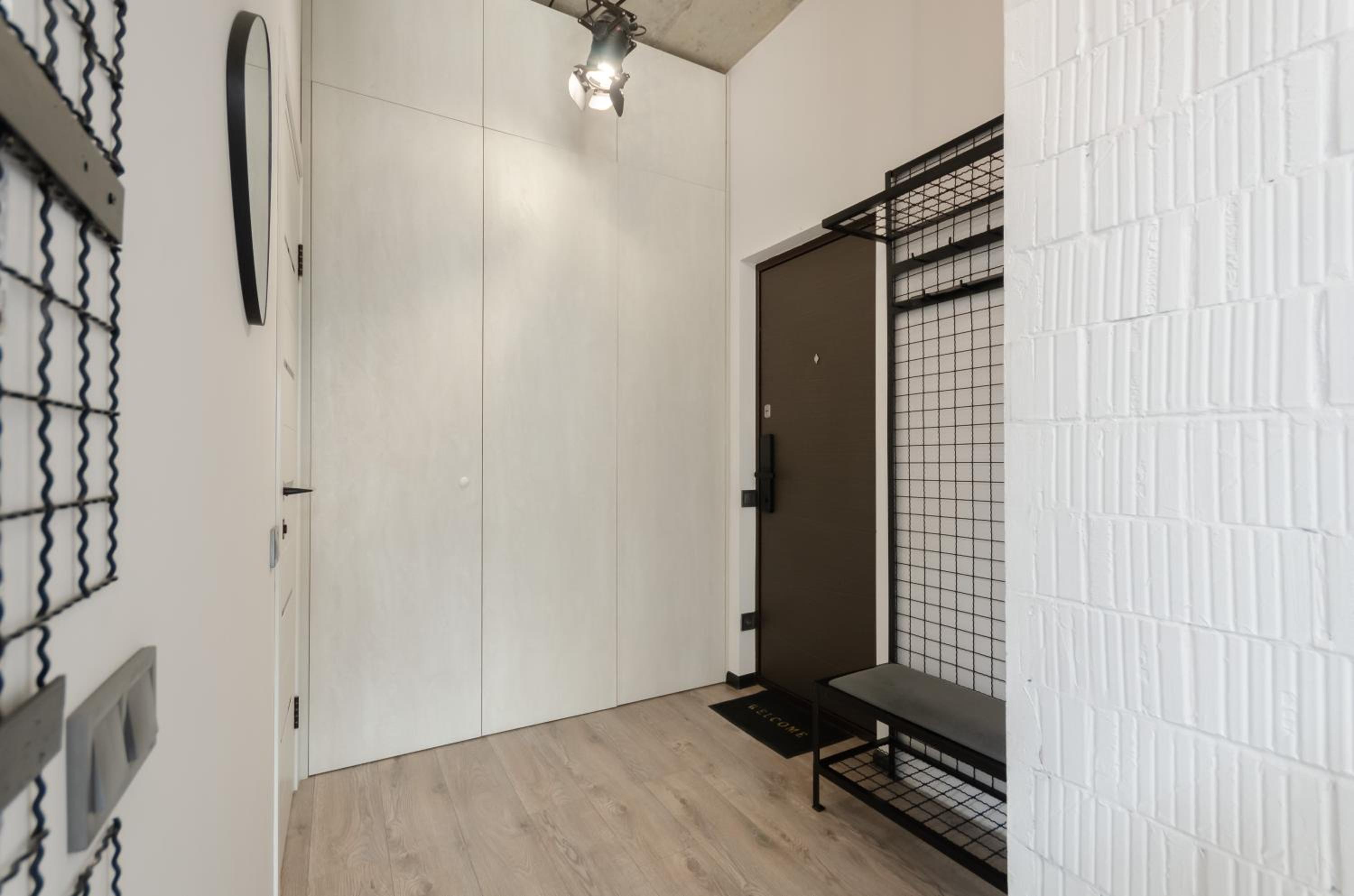 ДДД! 12-131b Yaroslaviv Grad, Bulvarno Kudriavska 17, Kyiv centre, Golden Gate metro nearby, panoramic city view, 15 kW backup power, Petrovdom Apartment view 5
