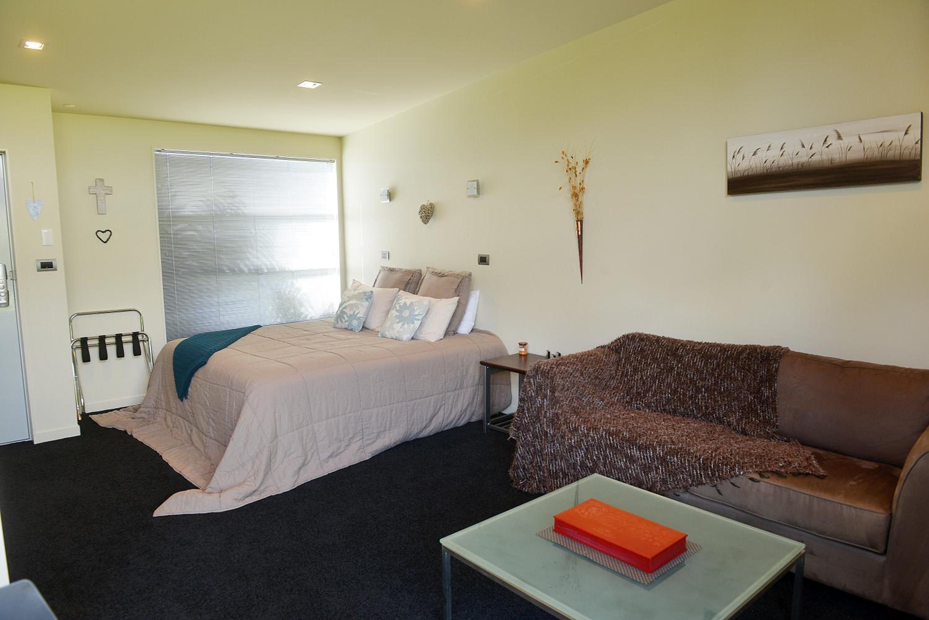 Platinum Lodge & Day Spa