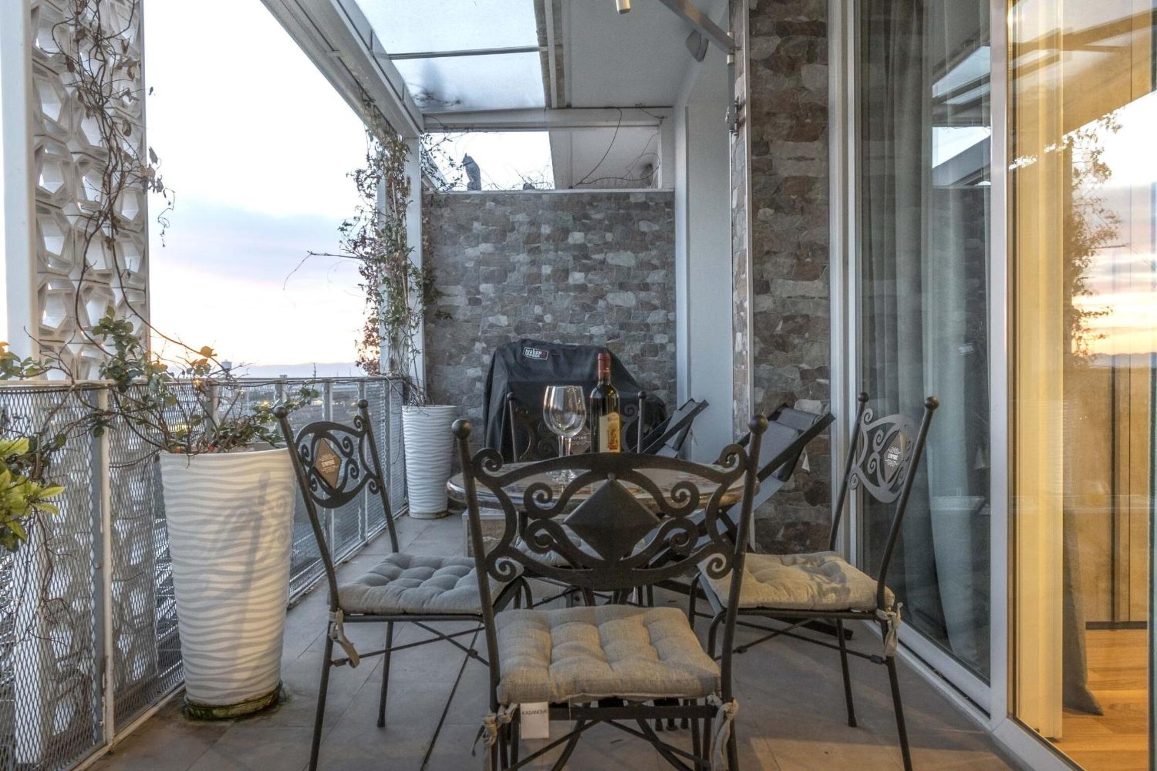 balance & terrace