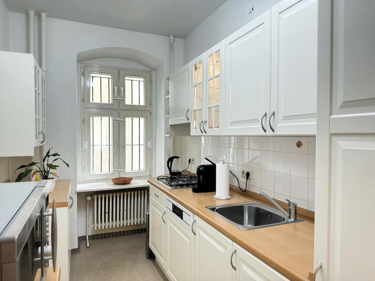 HolidayHome Apartments I Large 3 room apartment in the best location in Kreuzberg