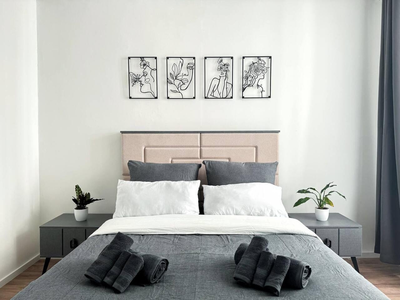 HolidayHome Apartments I Stylish Private Room in the Heart of Berlin-Kreuzberg!