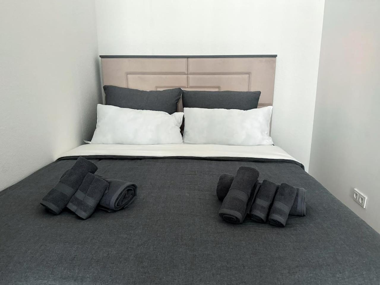 HolidayHome Apartments I Large 3 room apartment in the best location in Kreuzberg