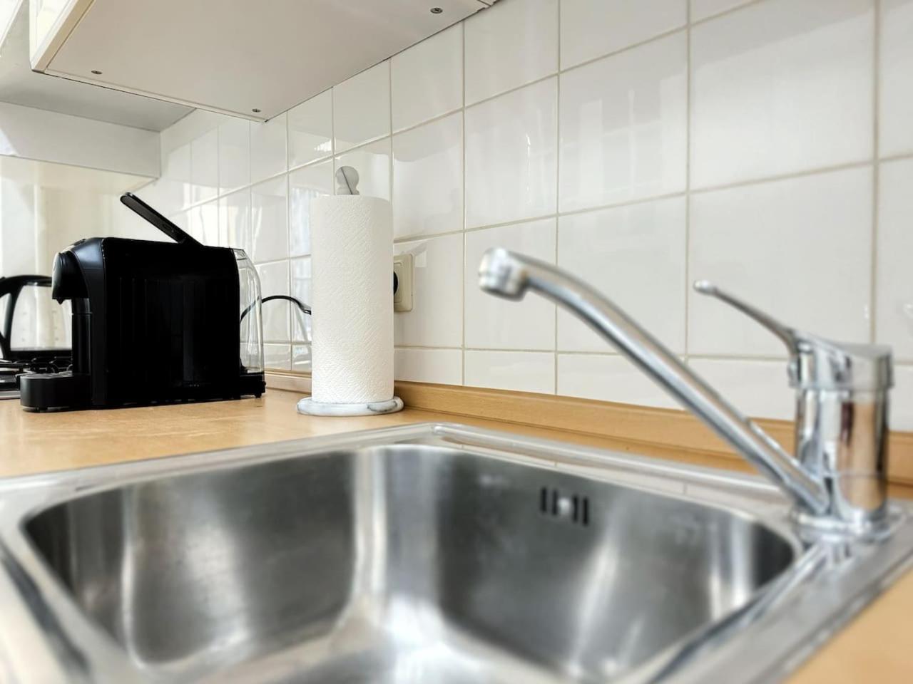 HolidayHome Apartments I Stylish Private Room in Heart of Berlin-Kreuzberg!
