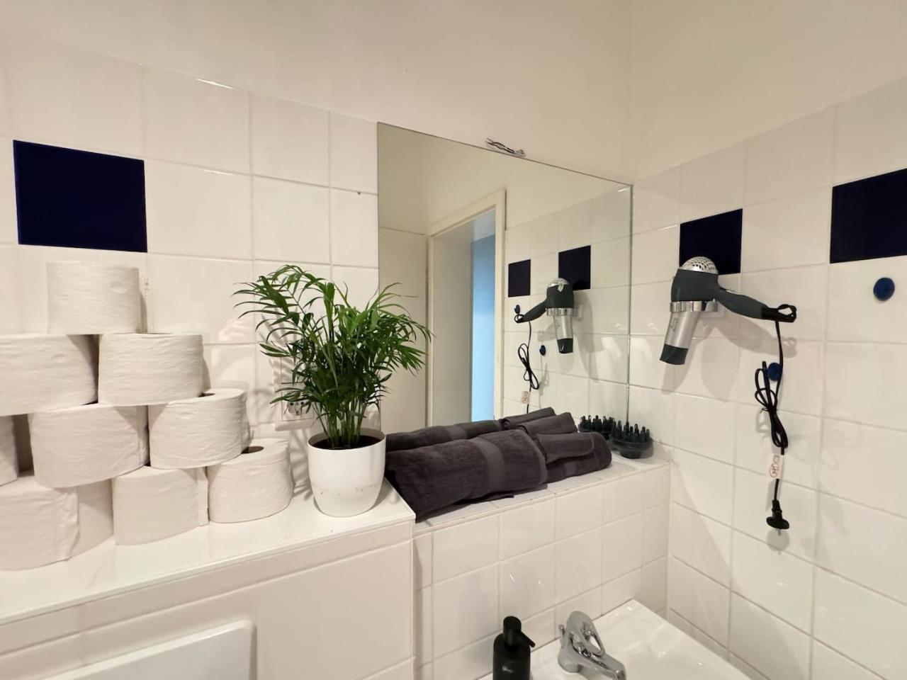 HolidayHome Apartments I Top Design Apartment in Heart of Berlin-Friedrichshain
