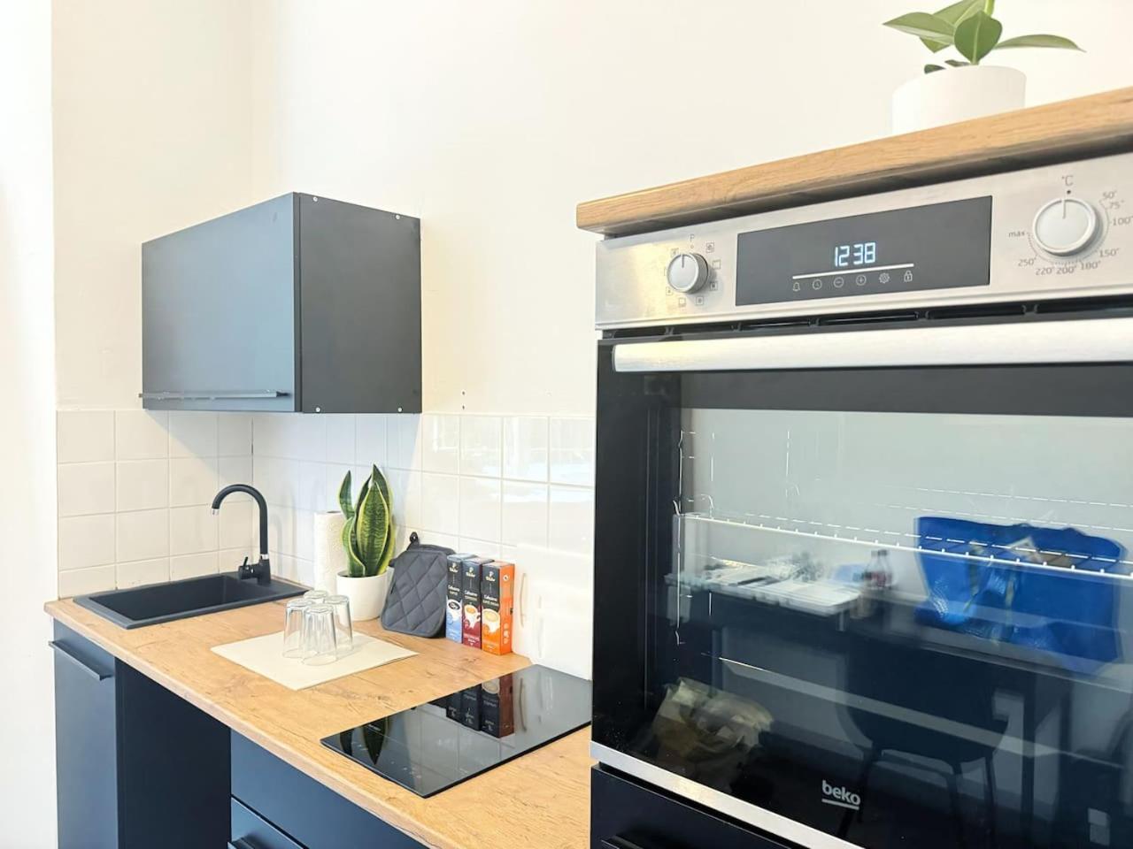 HolidayHome Apartments I Top Design Apartment in Heart of Berlin-Friedrichshain