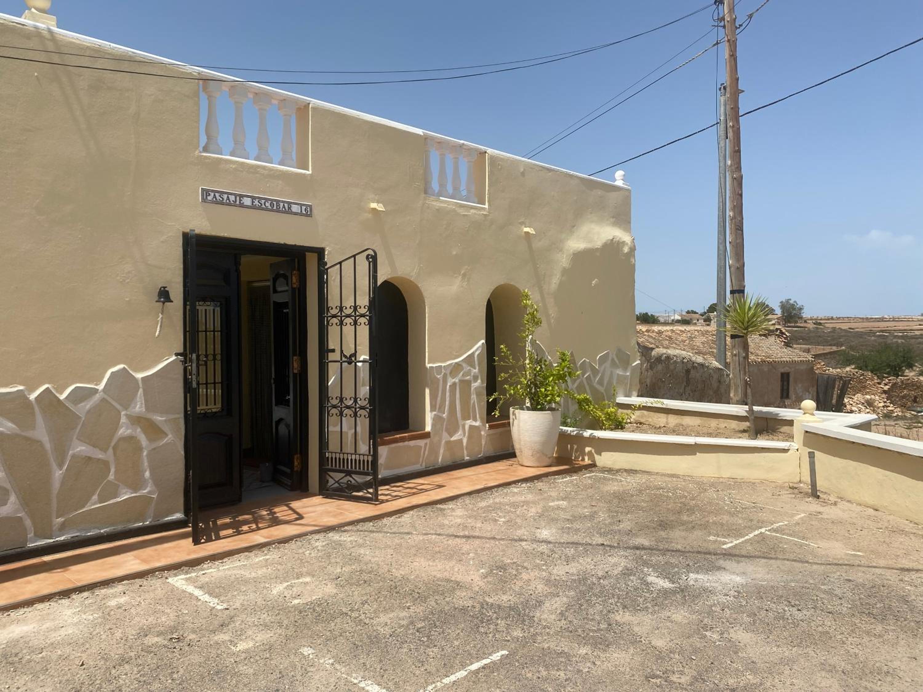The Courtyard Studio Apartments
