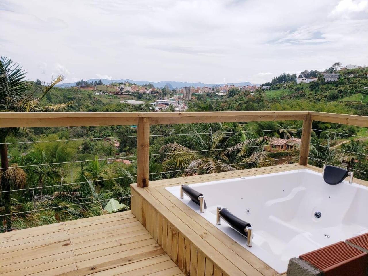 EDYMA Cabaña con JACUZZI