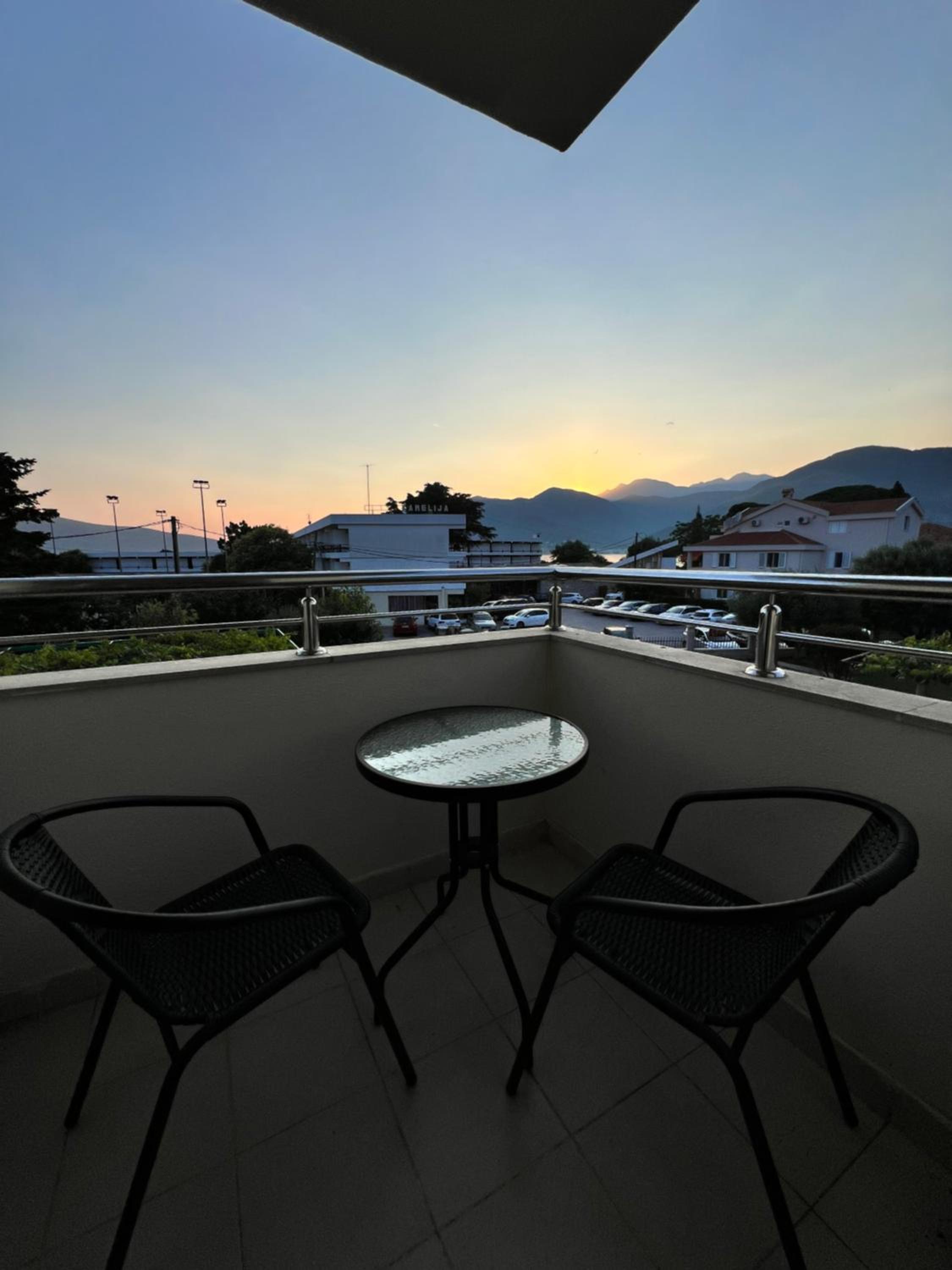 Sunshine Apartment
