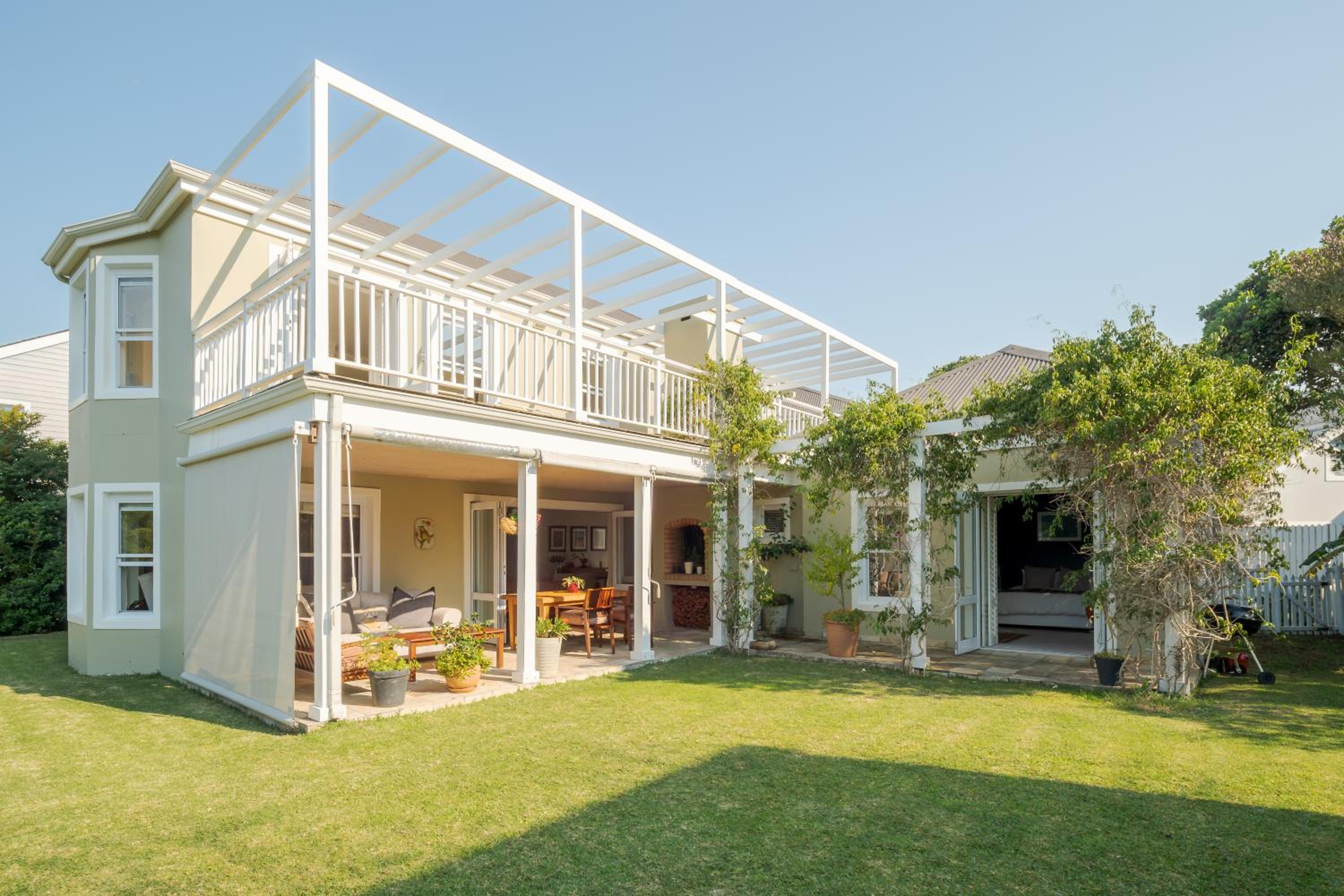 Thesen Island Retreat