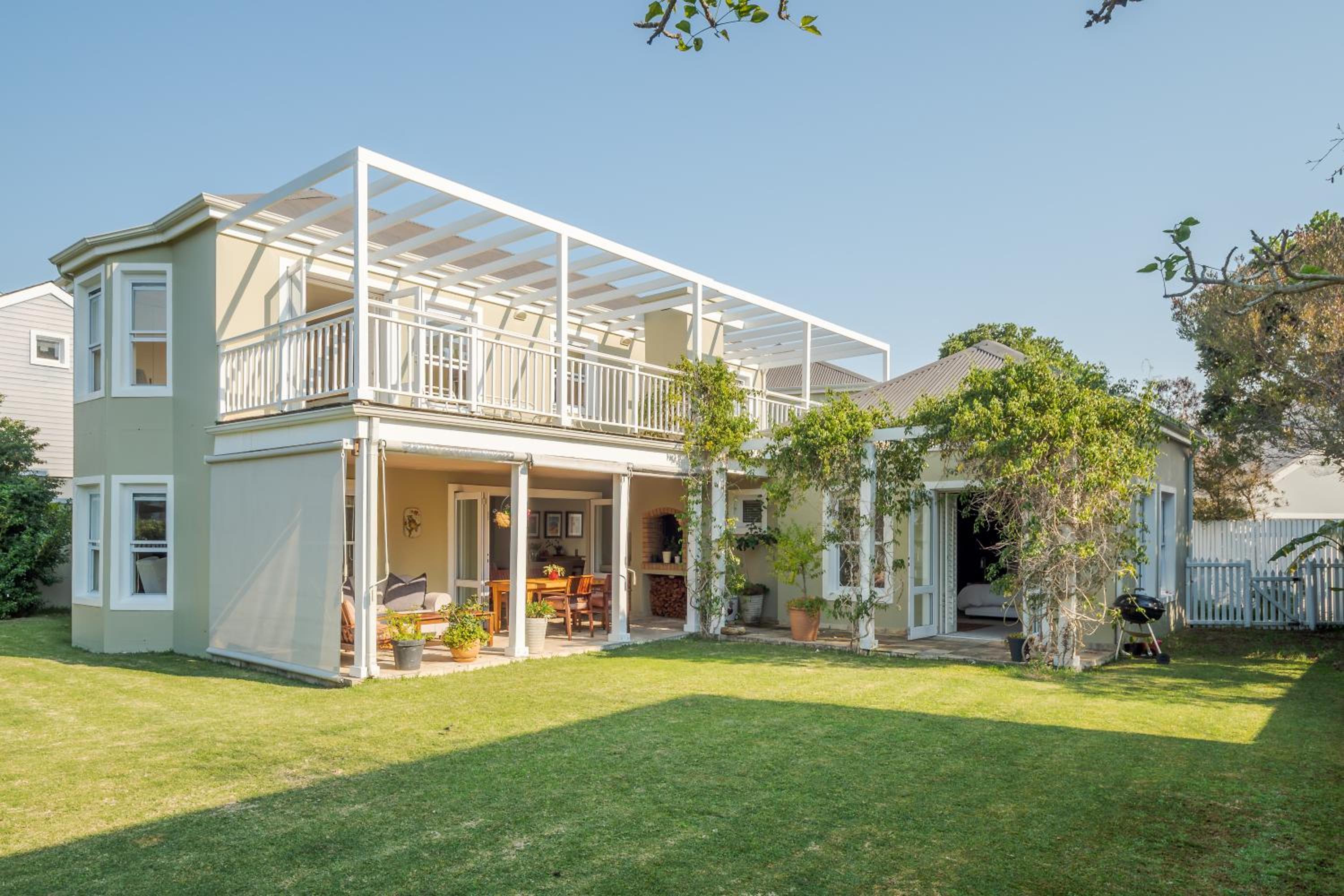 Thesen Island Retreat