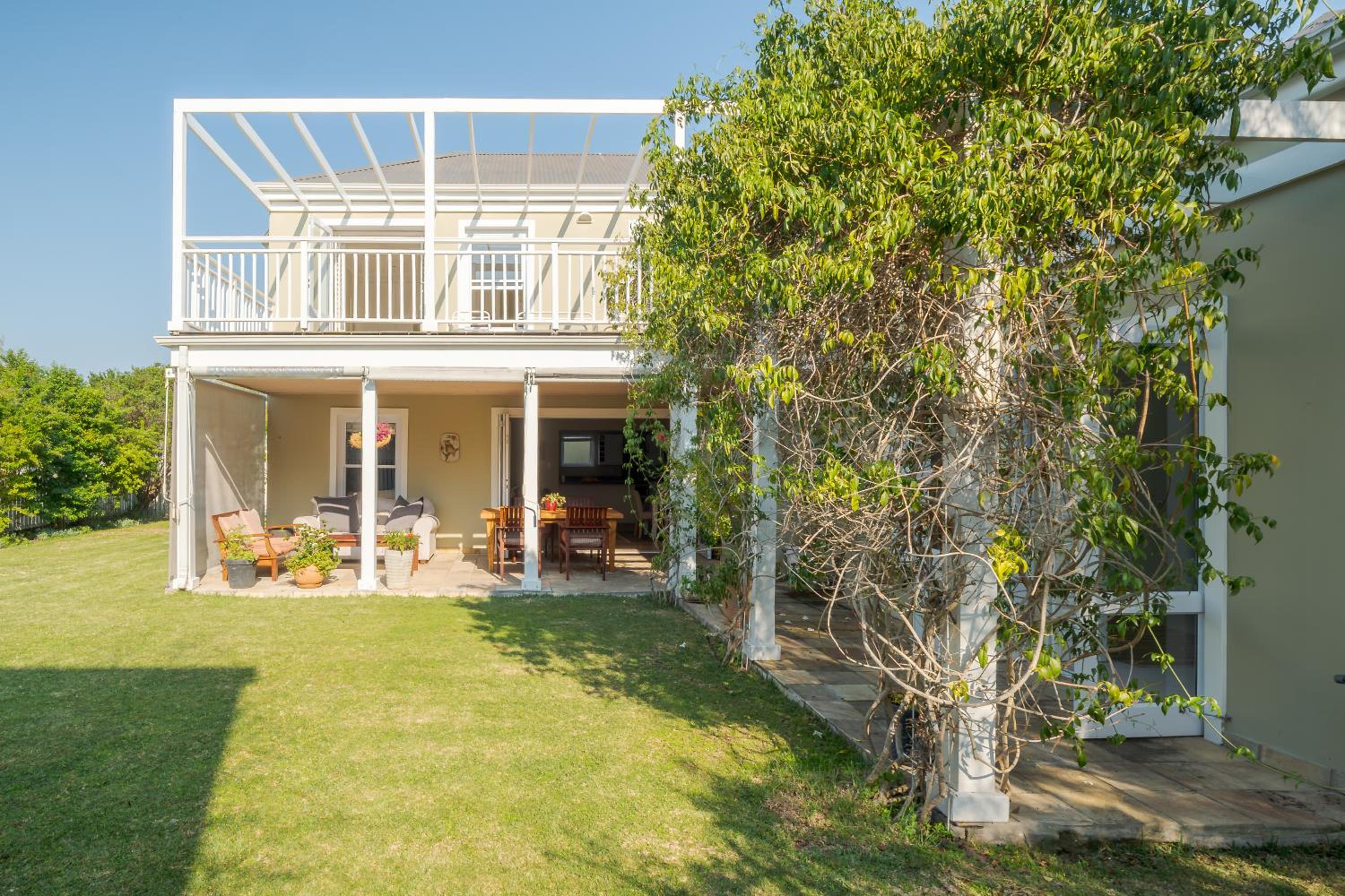 Thesen Island Retreat
