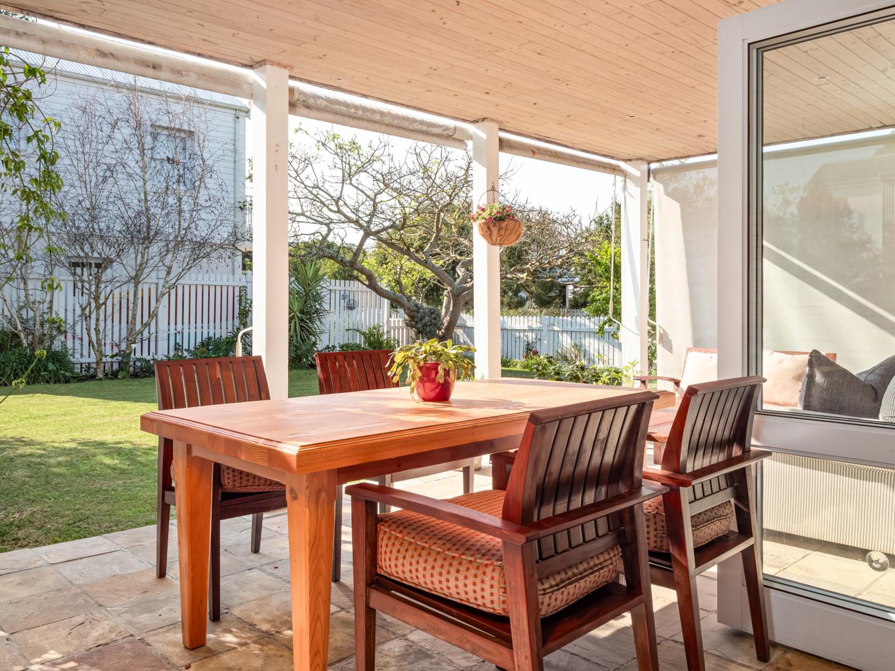 Thesen Island Retreat