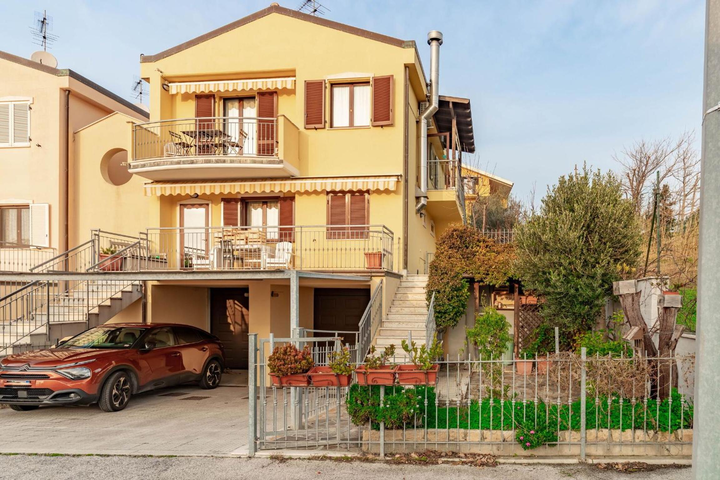 Italian Experience- Casale Al Mare view 2