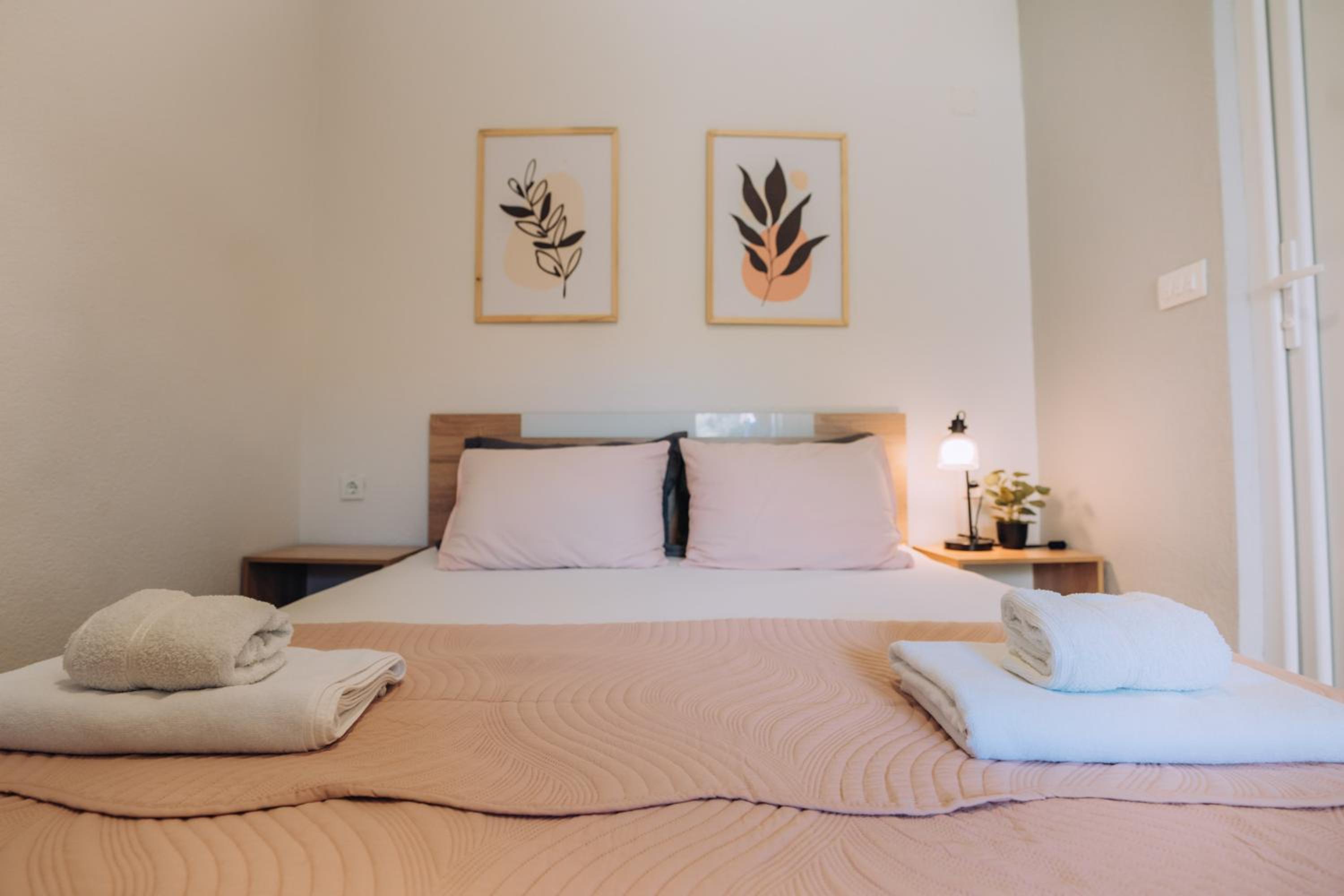 Damjan Apartments