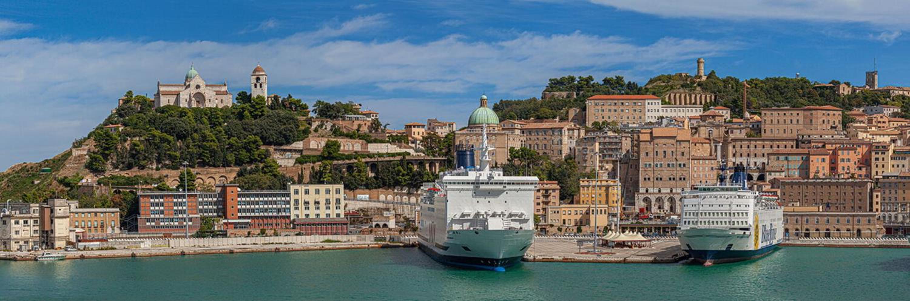 Italian Experience- Ancona City Apartment view 4