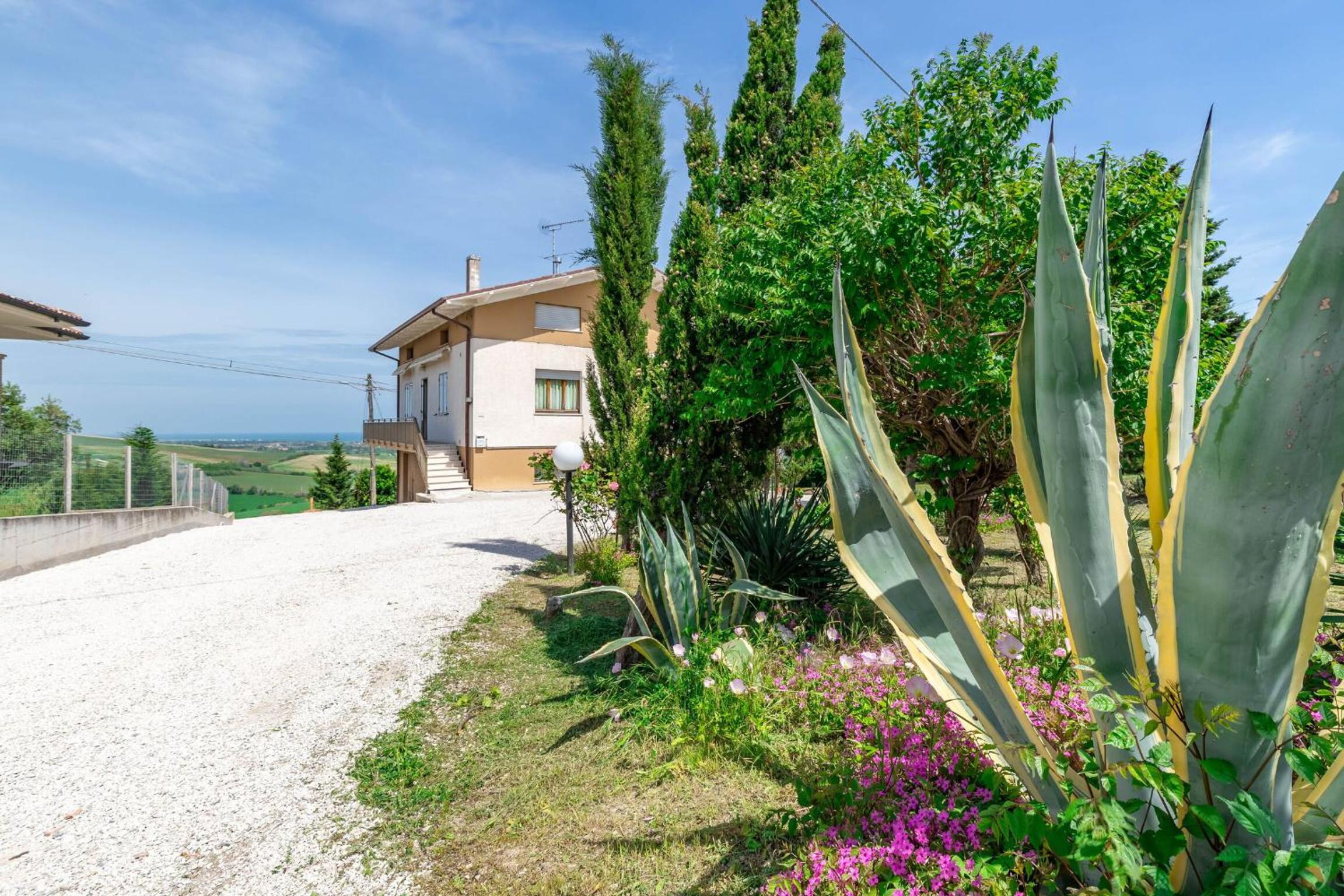 Italian Experience- Casa ColleMarino view 2