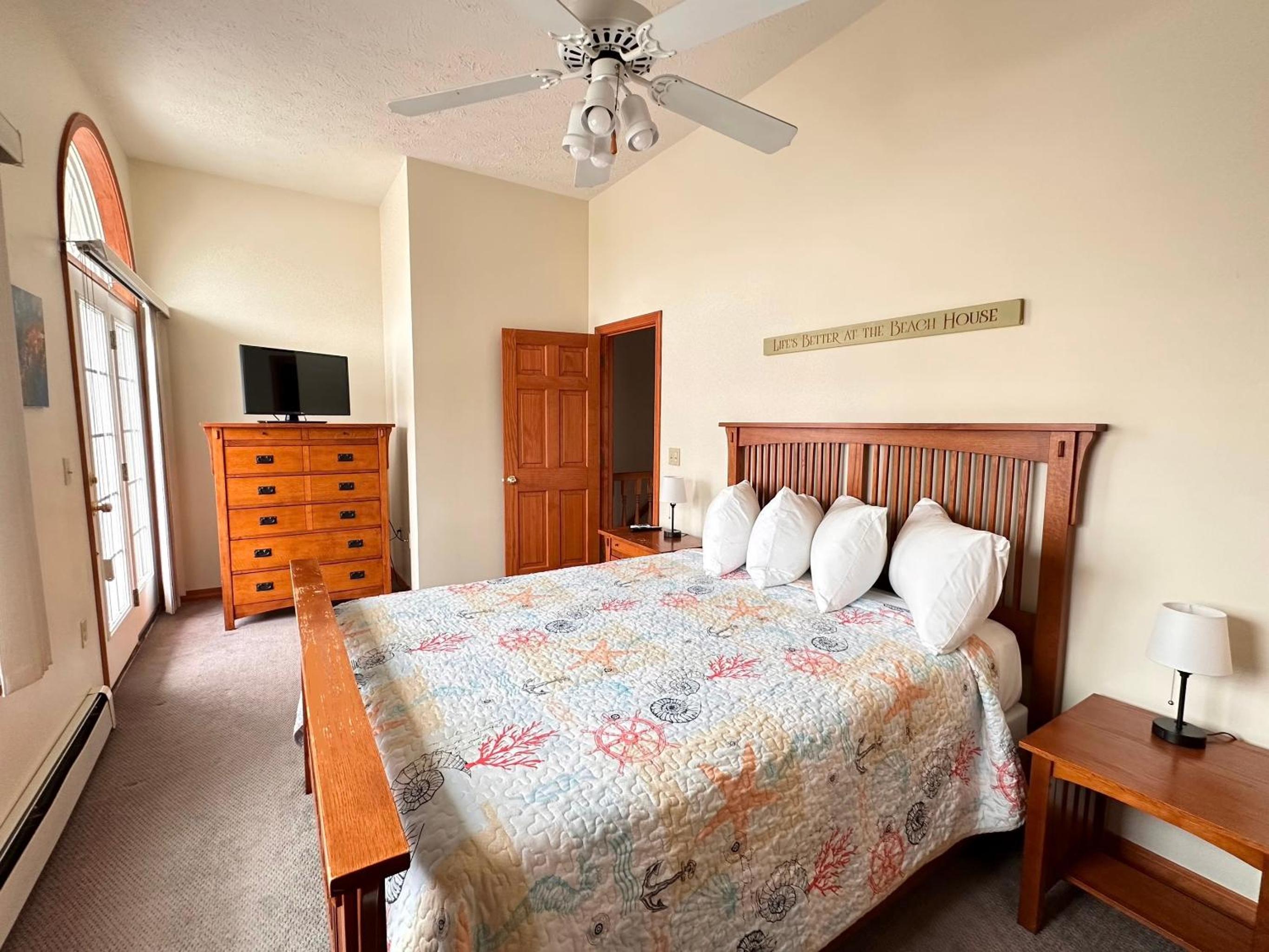 Abellona Inn & Suites