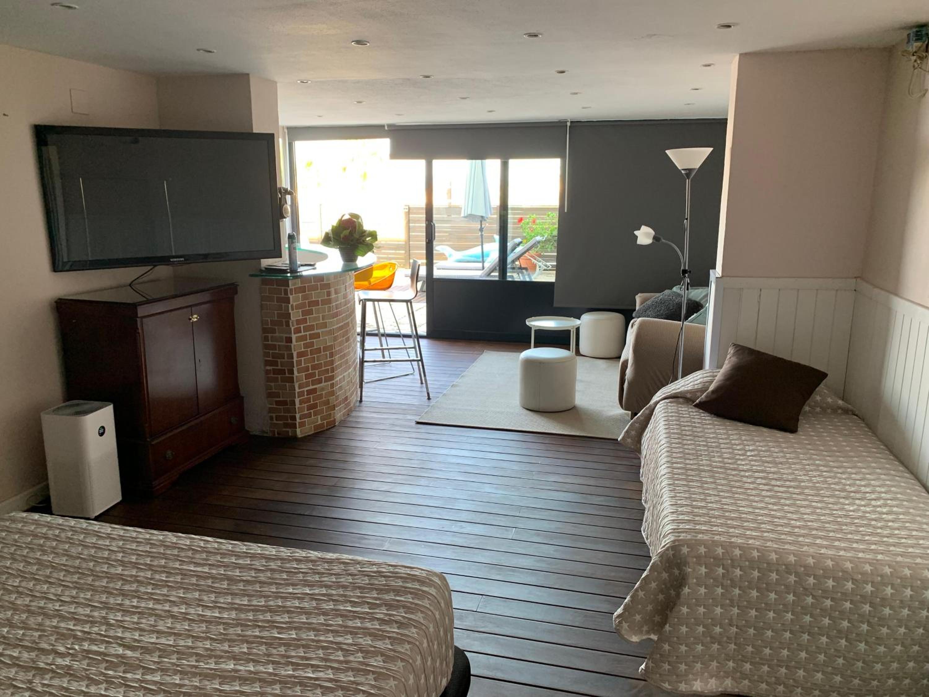 hotel room