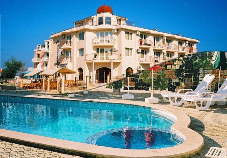 Hotel Margarita - Image 1