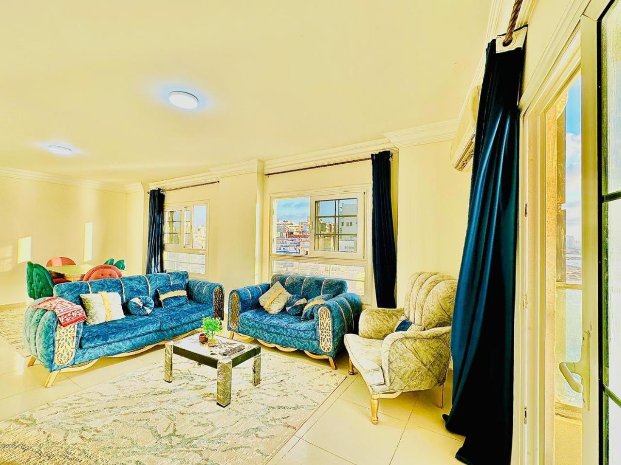 Alexandria Sea Breeze