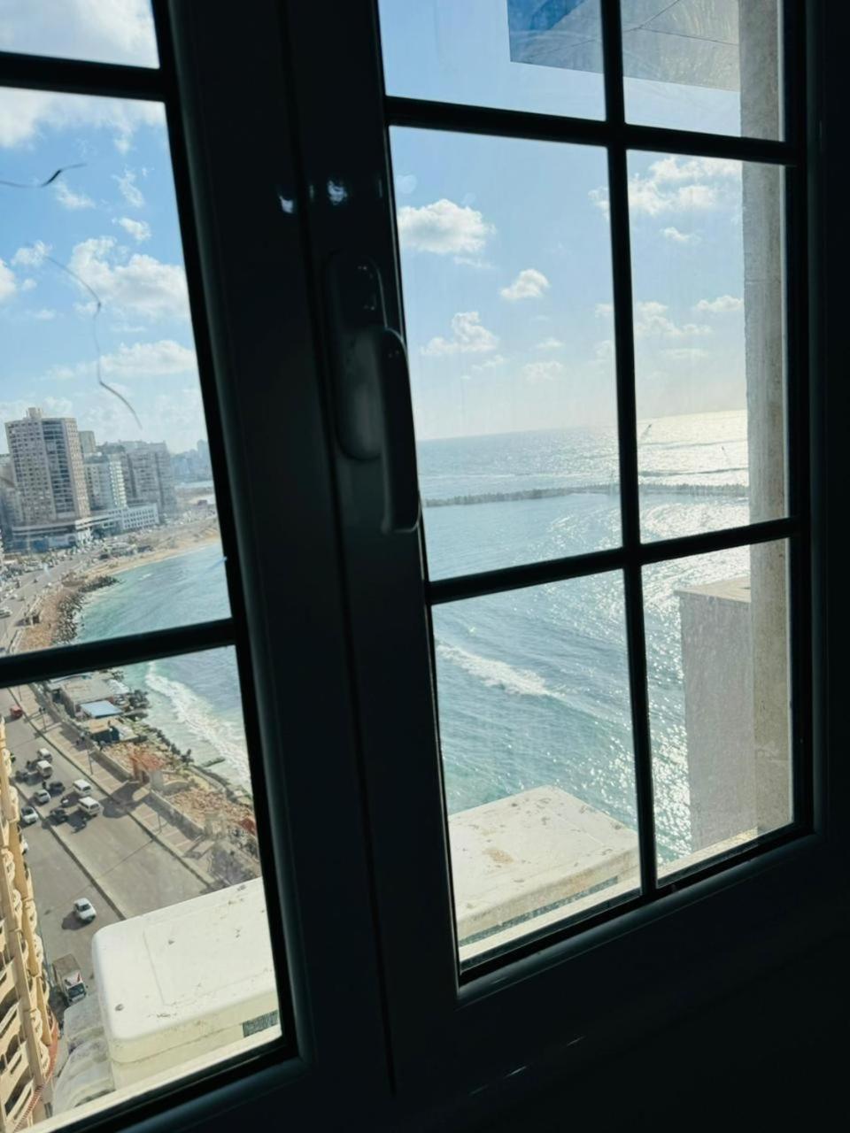 Alexandria Sea Breeze