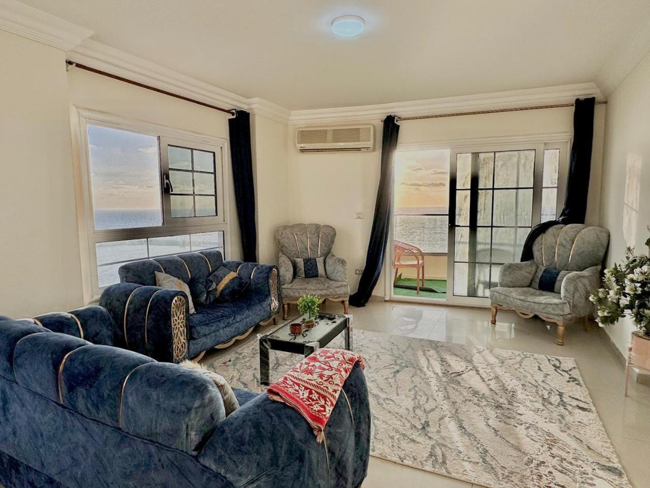 Alexandria Sea Breeze