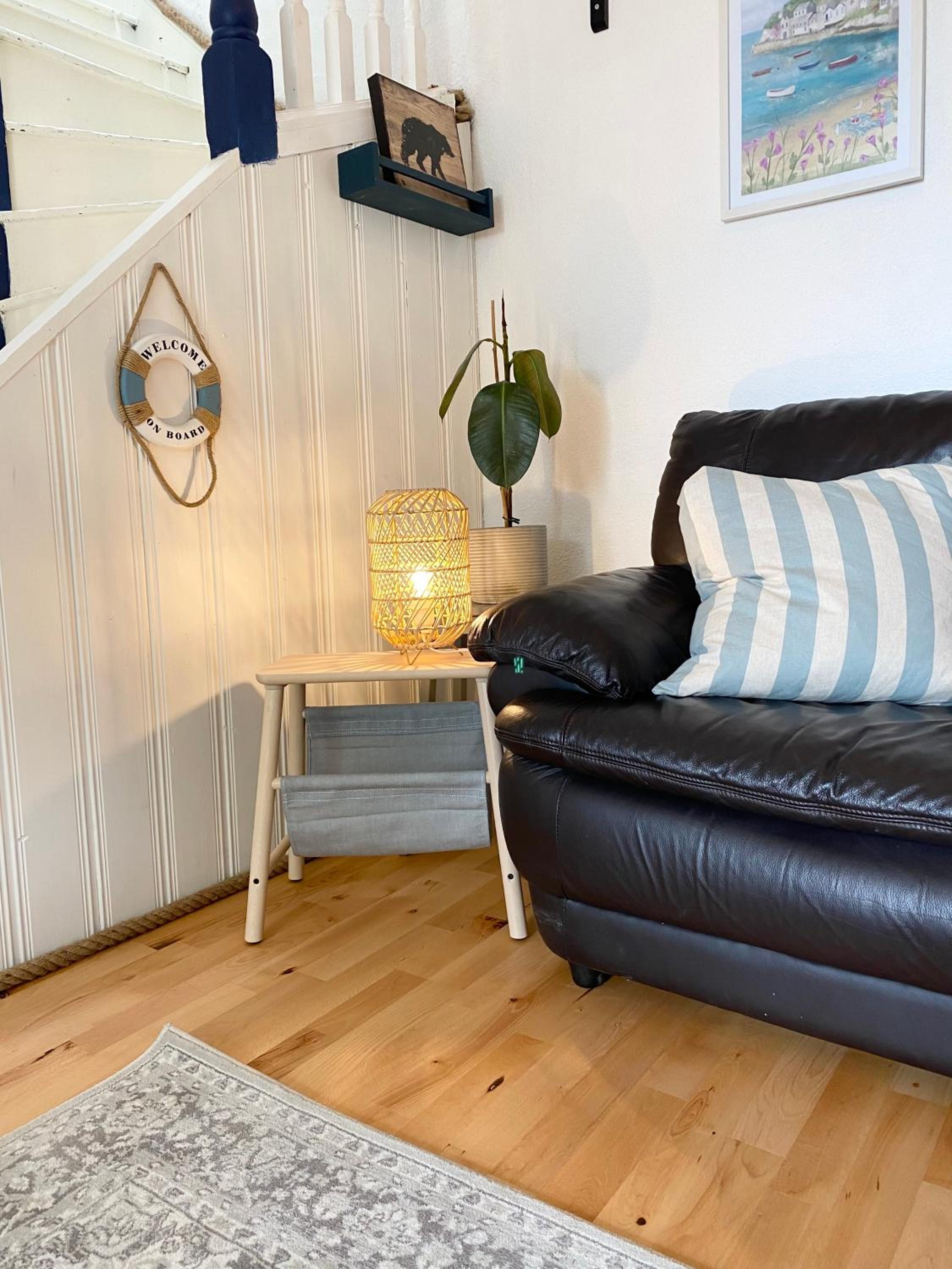 Laughing Seagull Cottage - Sea Views and Sauna