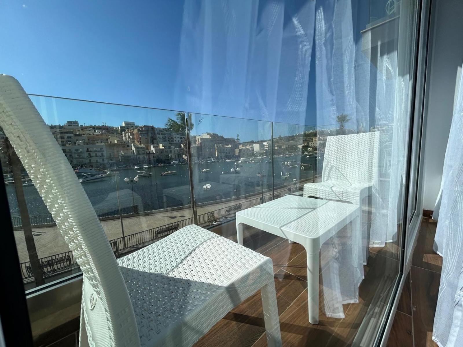 Seafront Marsaskala Apartment