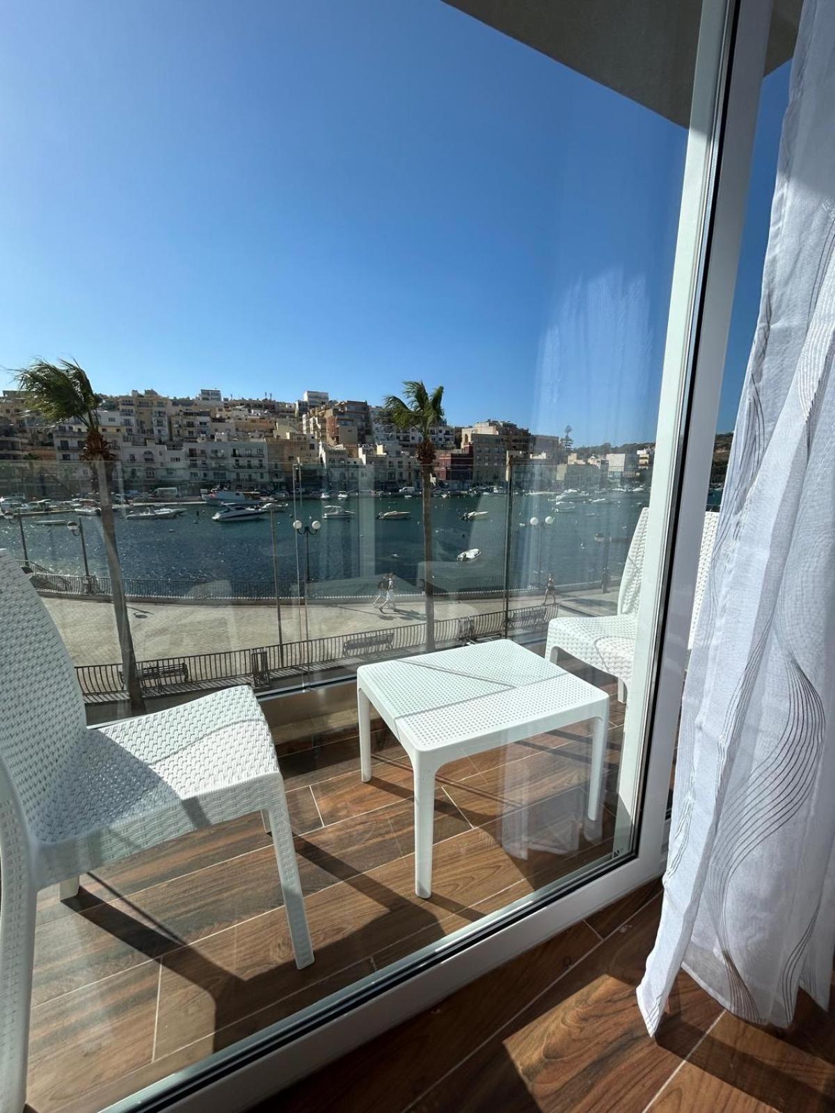 Seafront Marsaskala Apartment