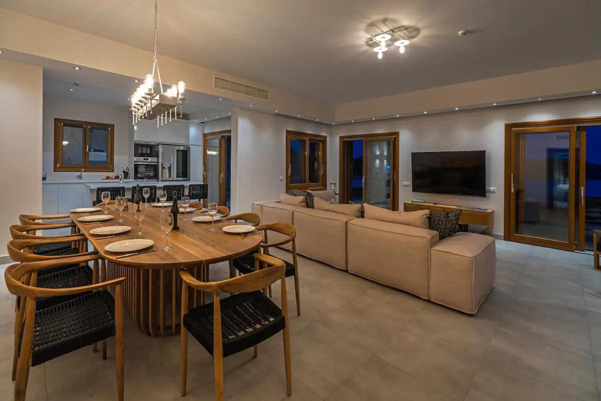 Villa Caves I