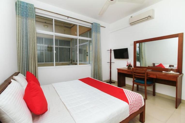 Reliance Hotel