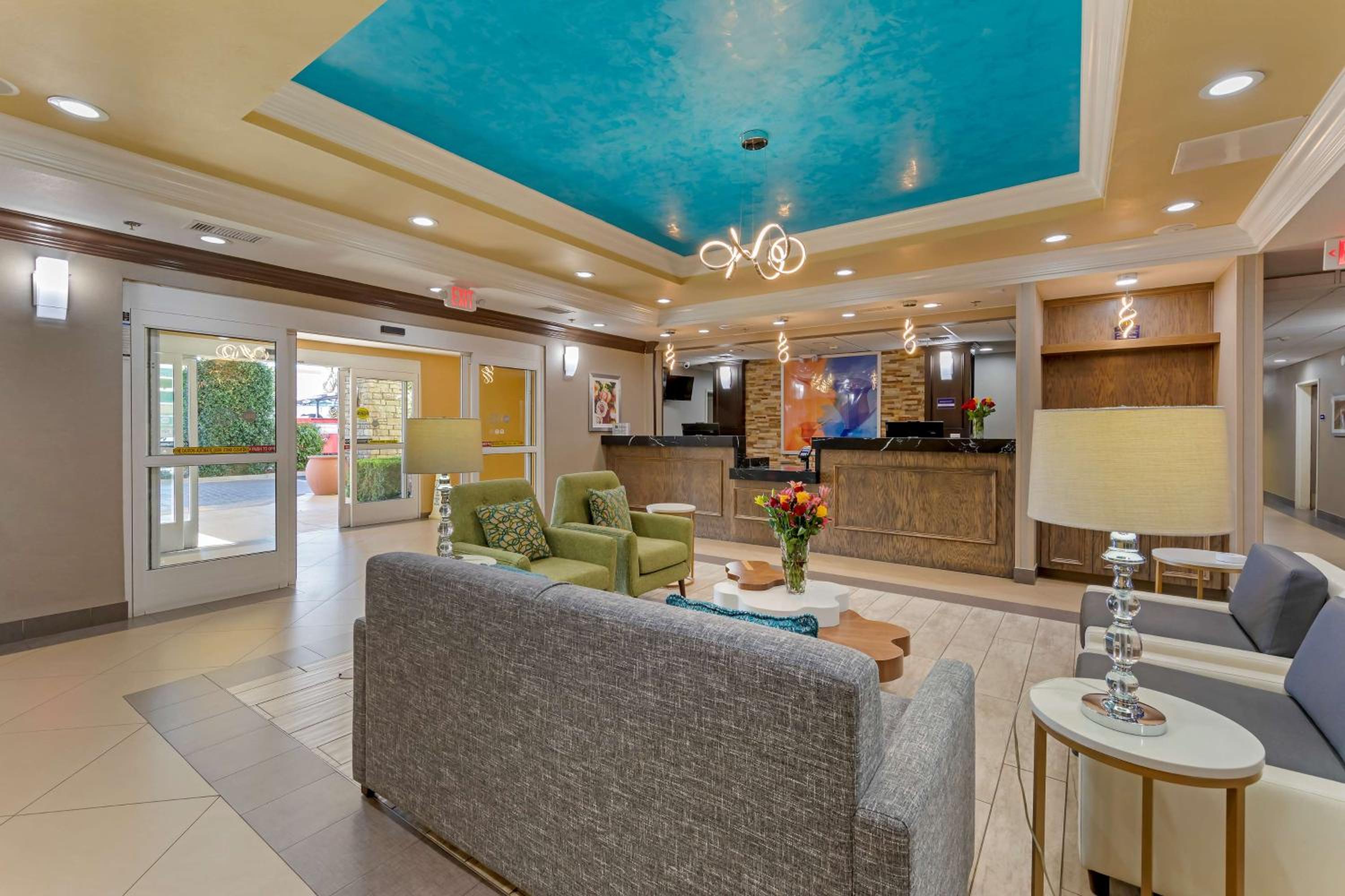 Best Western Plus Wasco Inn & Suites