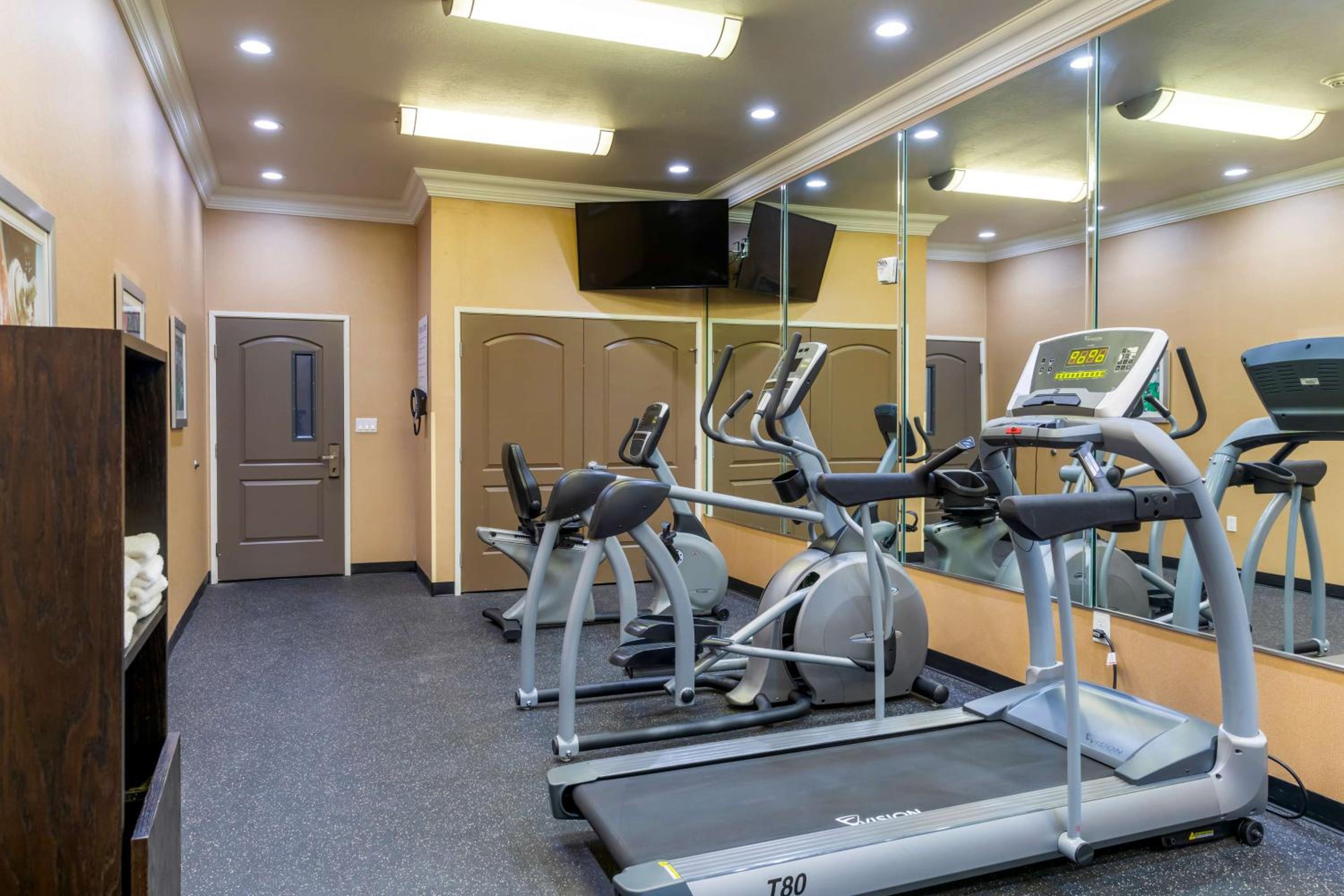 Best Western Plus Wasco Inn & Suites
