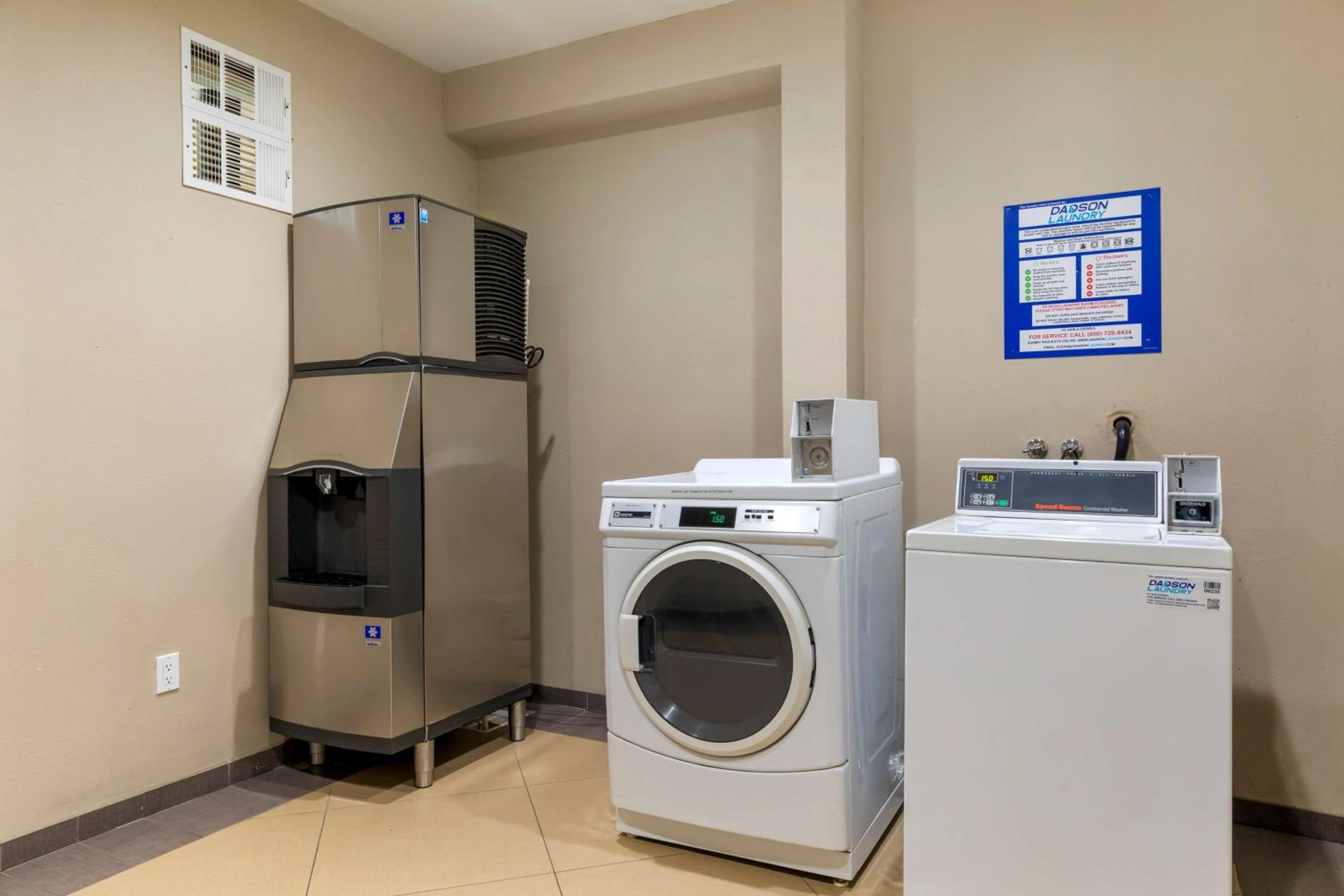 Best Western Plus Wasco Inn & Suites