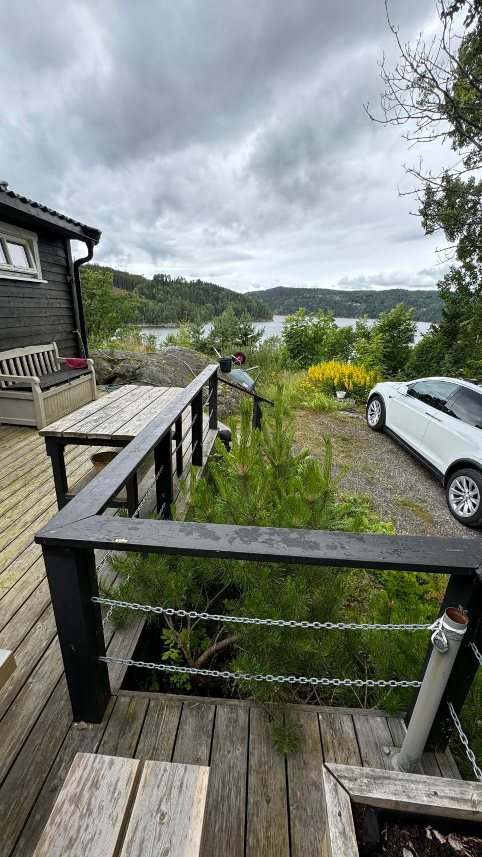 Kunstnerhytte med panoramautsikt på Furuholmen view 5