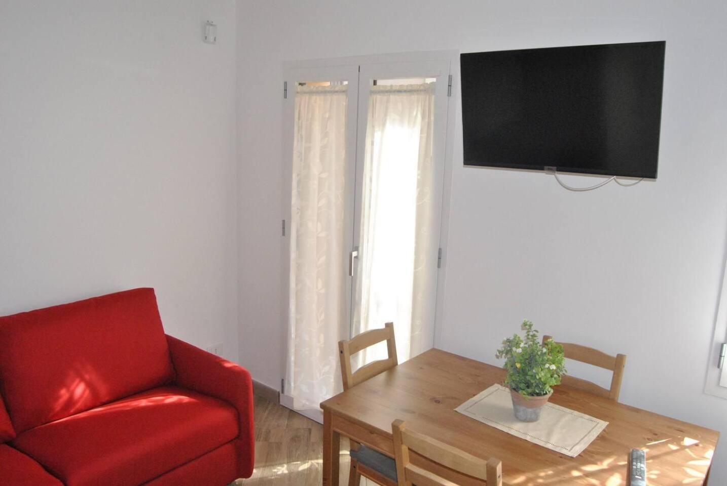 Captivating 1-Bed Apartment in Agrigento view 4